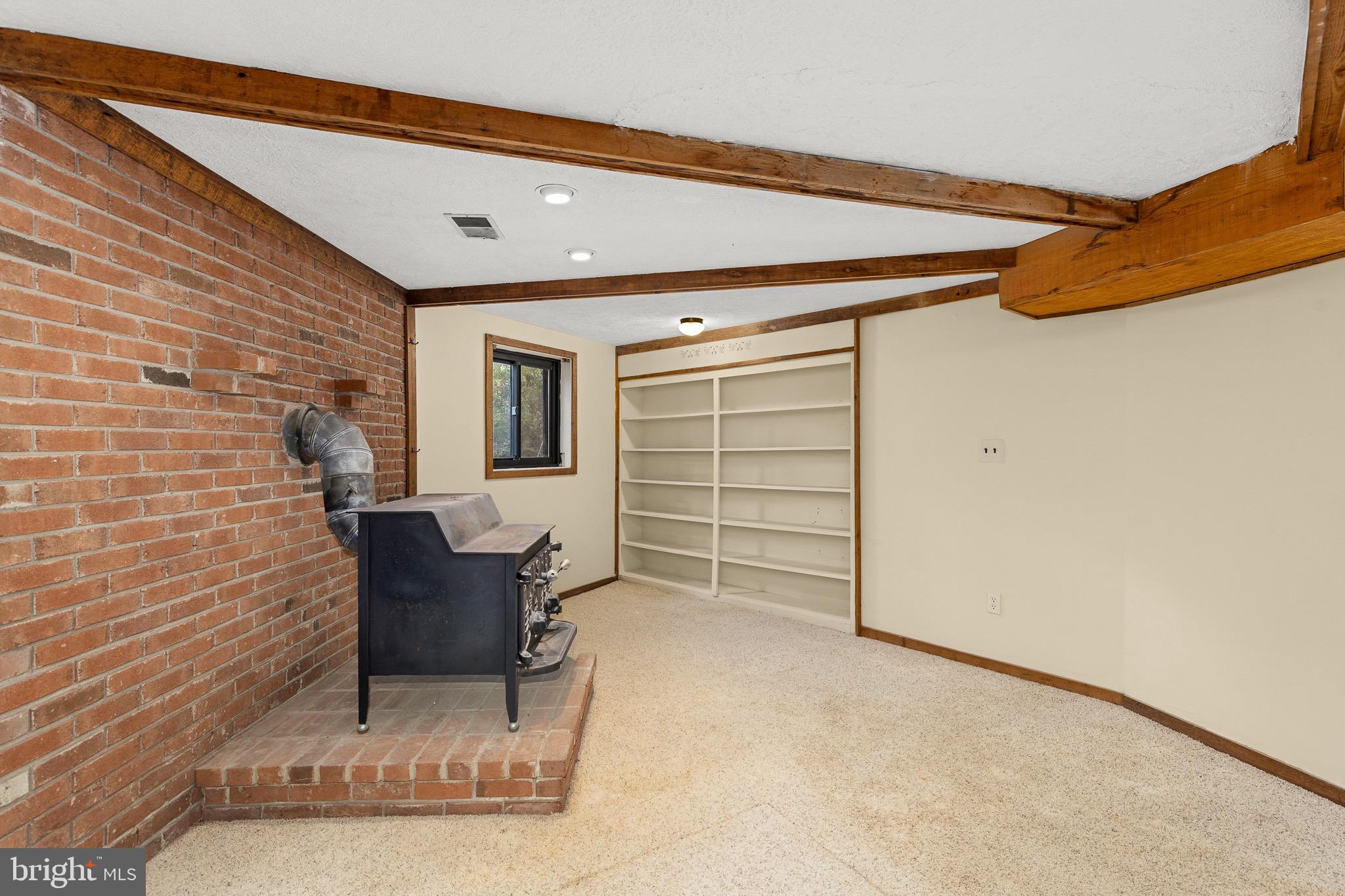 LAKE OF THE WOODS - Residential