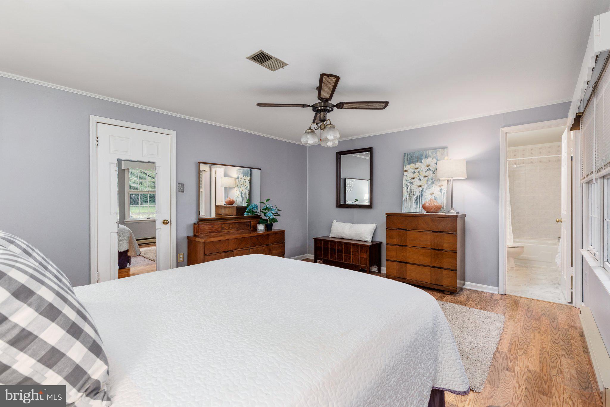 KNOLLWOOD ESTATES - Residential