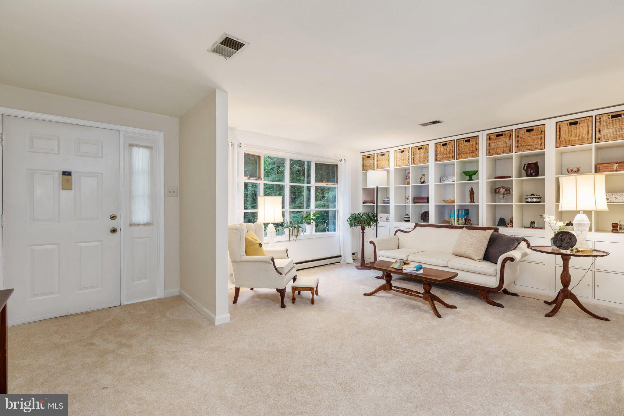 KNOLLWOOD ESTATES - Residential