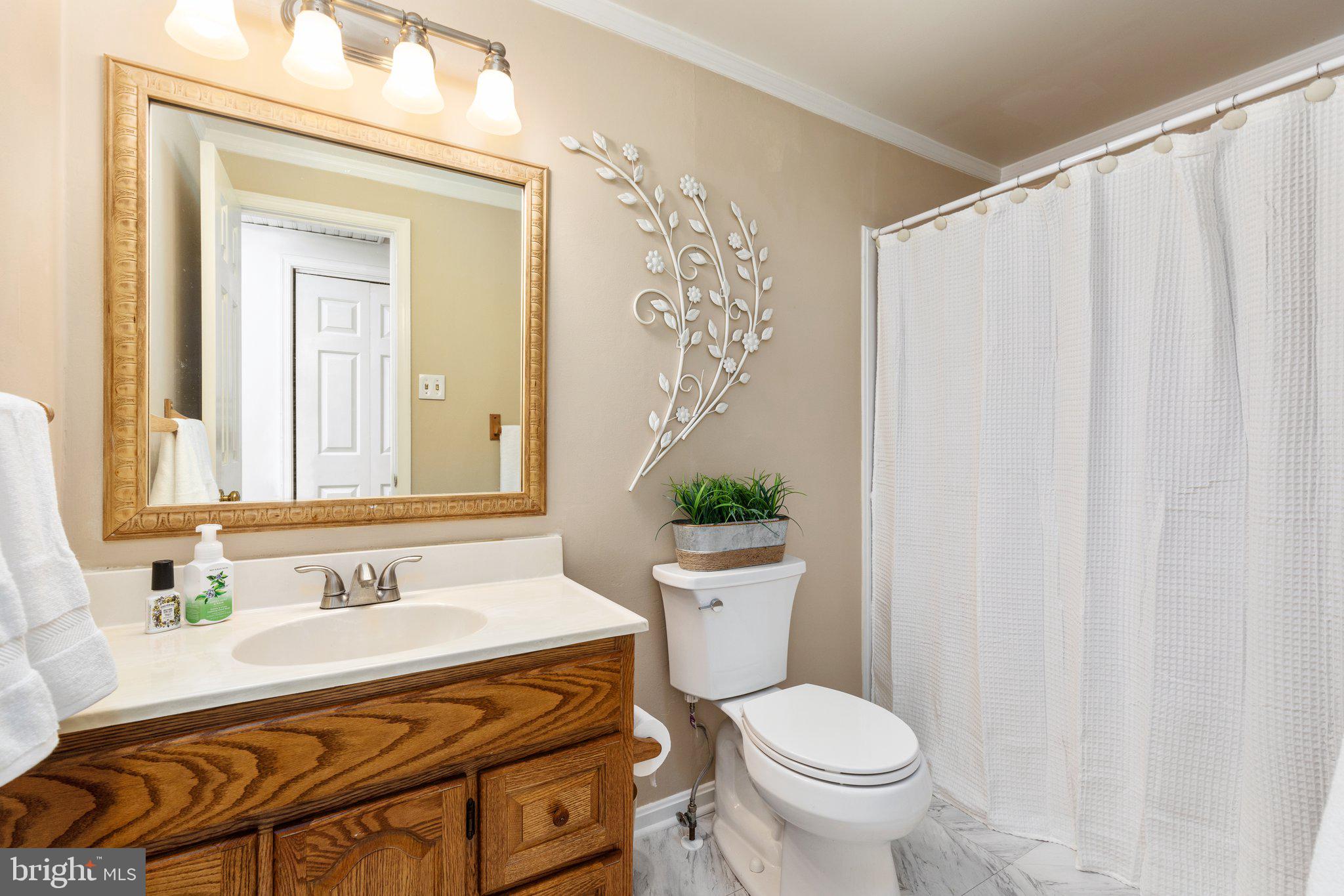 KNOLLWOOD ESTATES - Residential