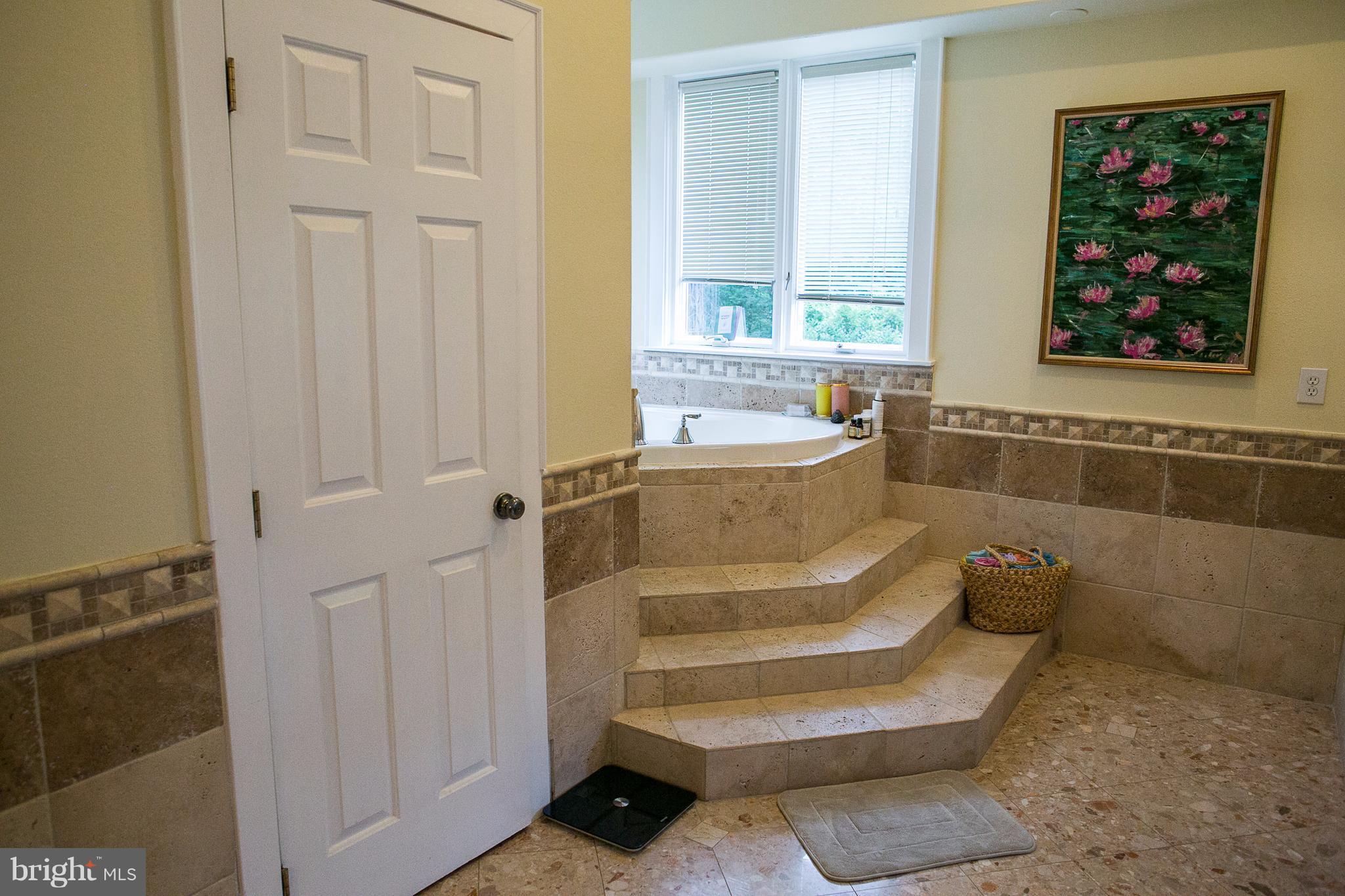 QUAINT ACRES - Residential Lease