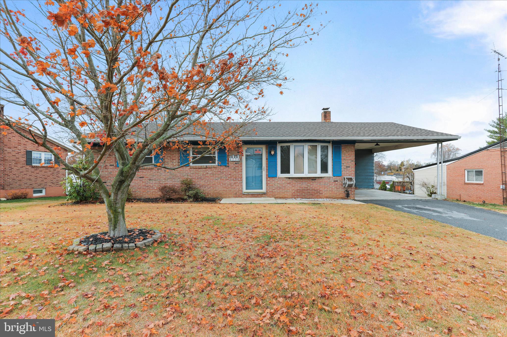 COLONIAL PARK - Residential