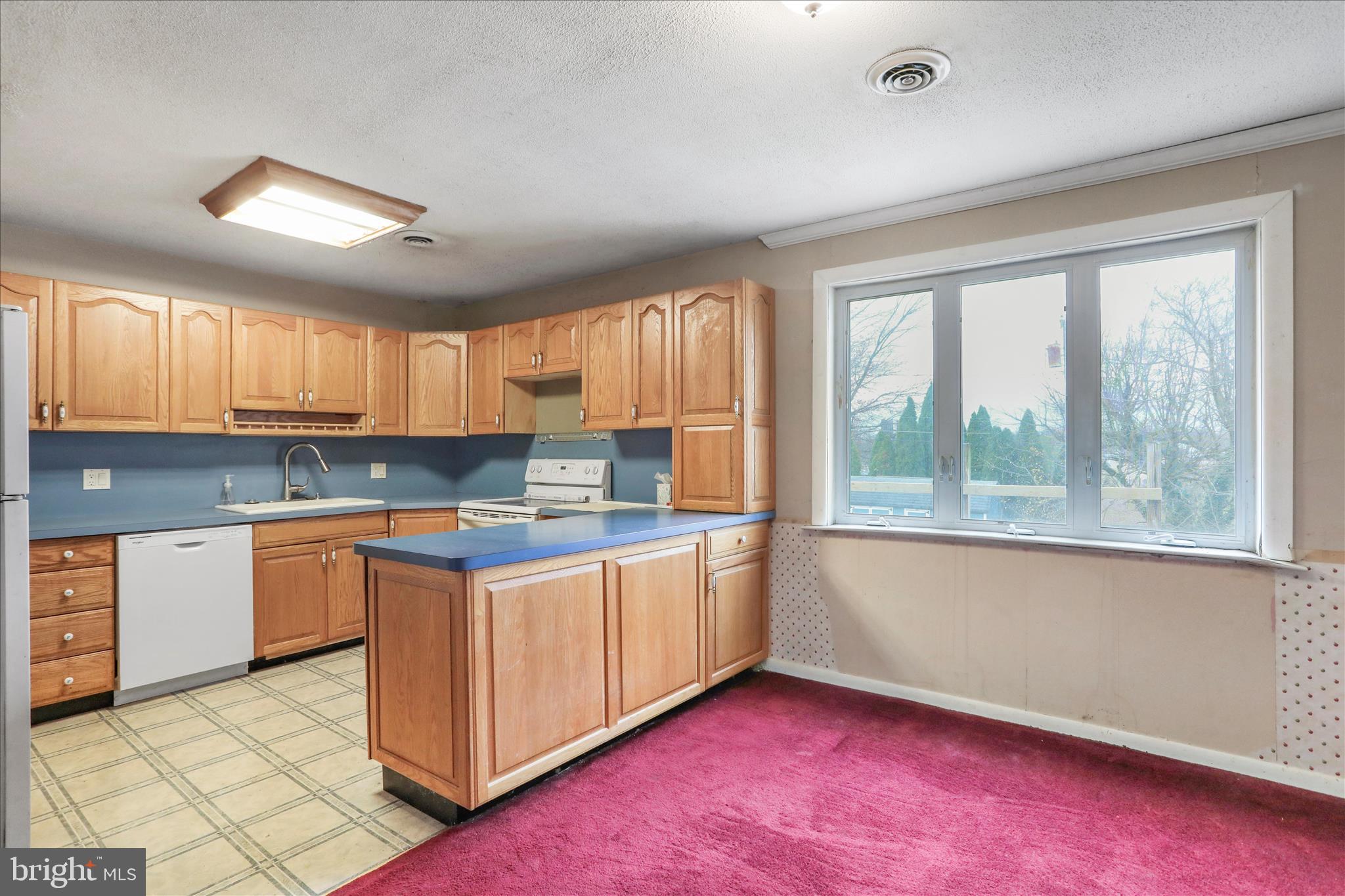 COLONIAL PARK - Residential