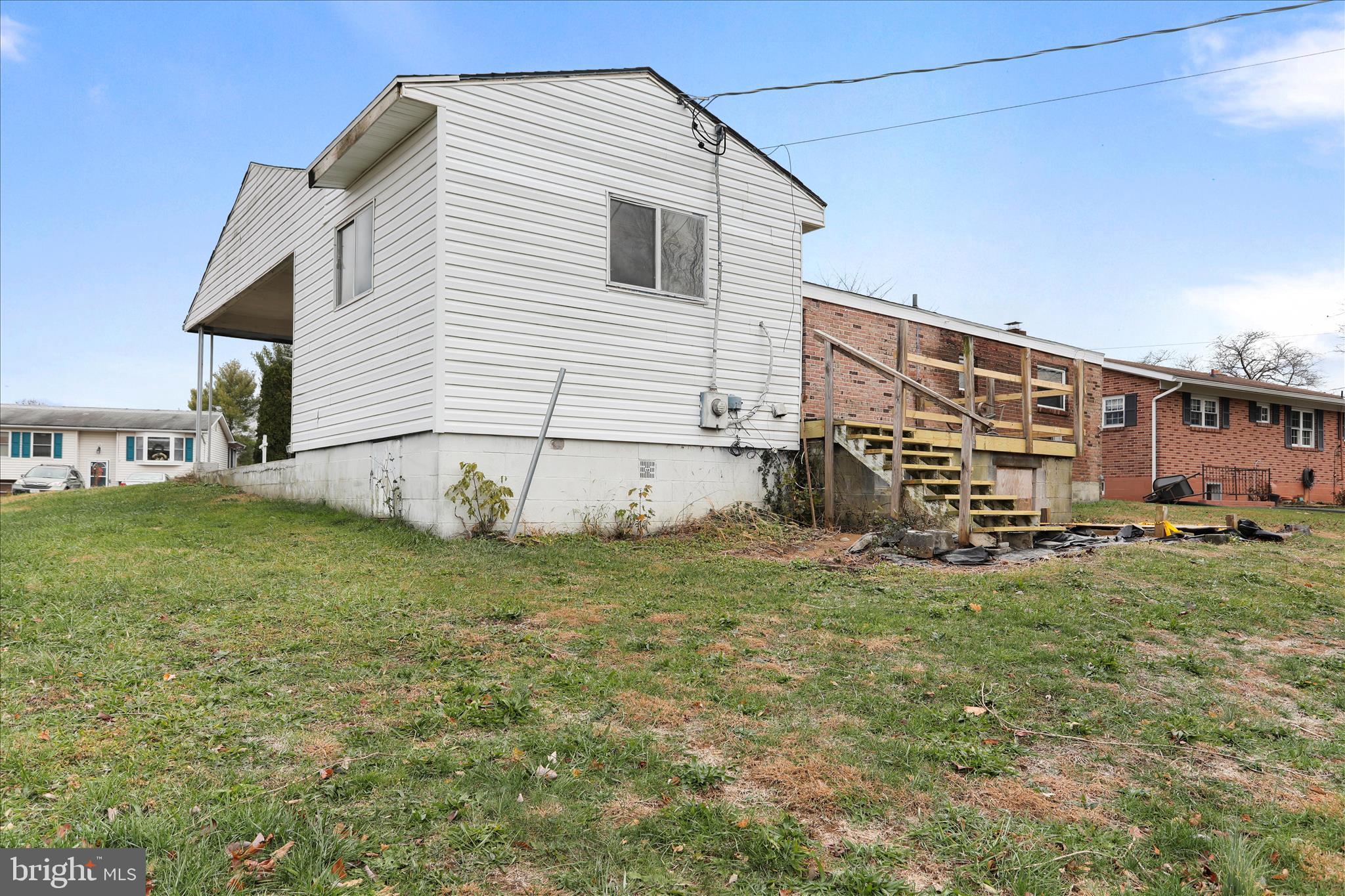 COLONIAL PARK - Residential