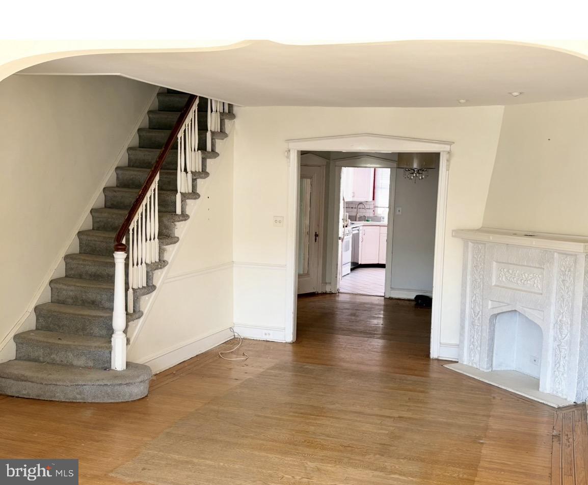 MAYFAIR - Residential