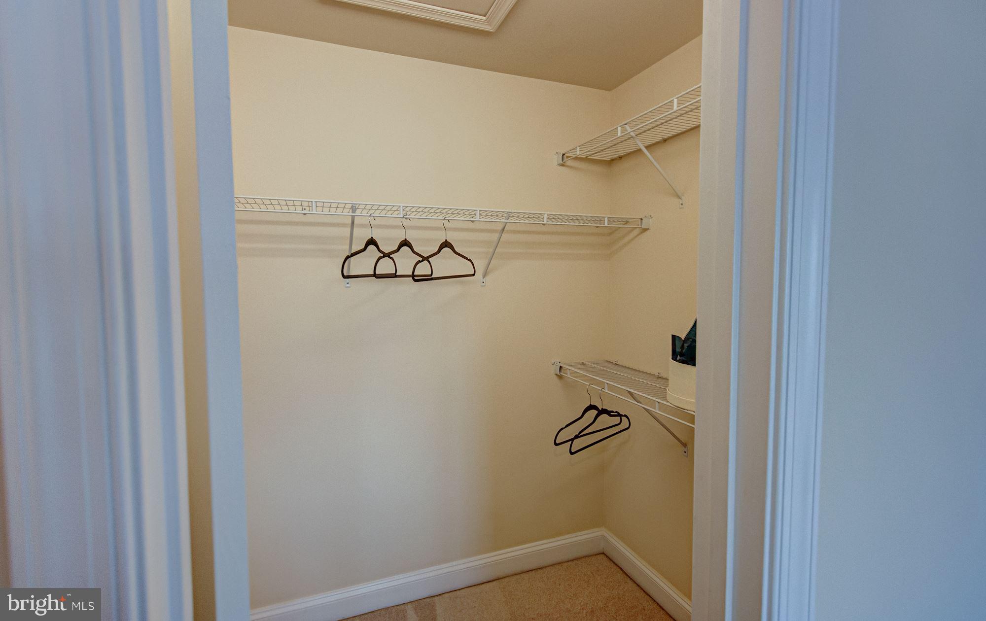 SHIRLINGTON - Residential