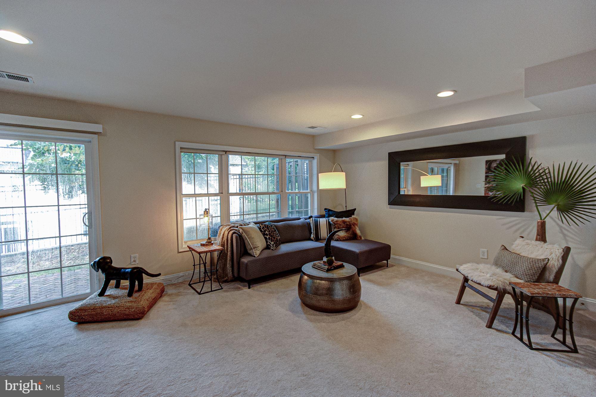 SHIRLINGTON - Residential