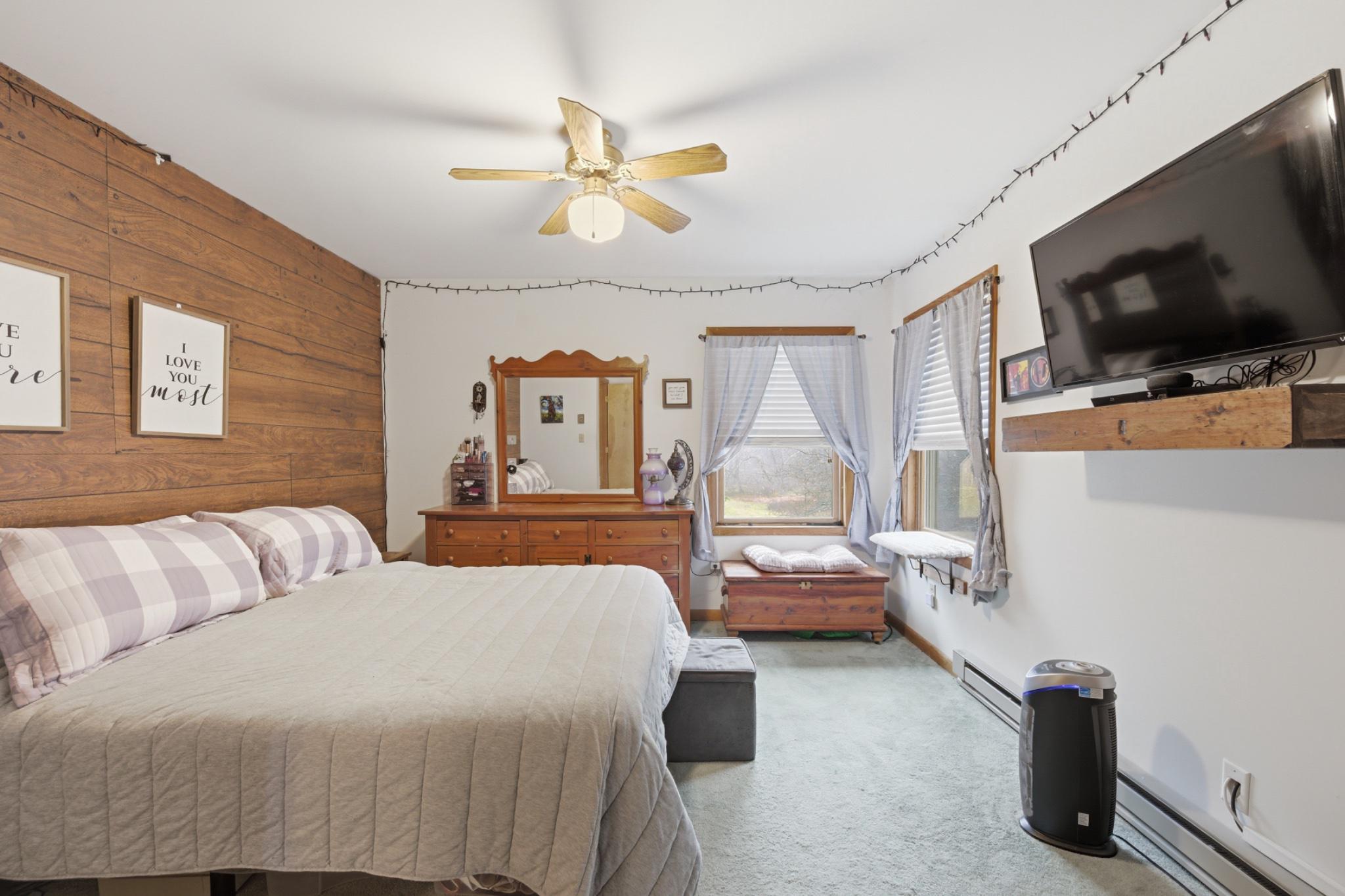 TOWAMENSING TRAILS - Residential