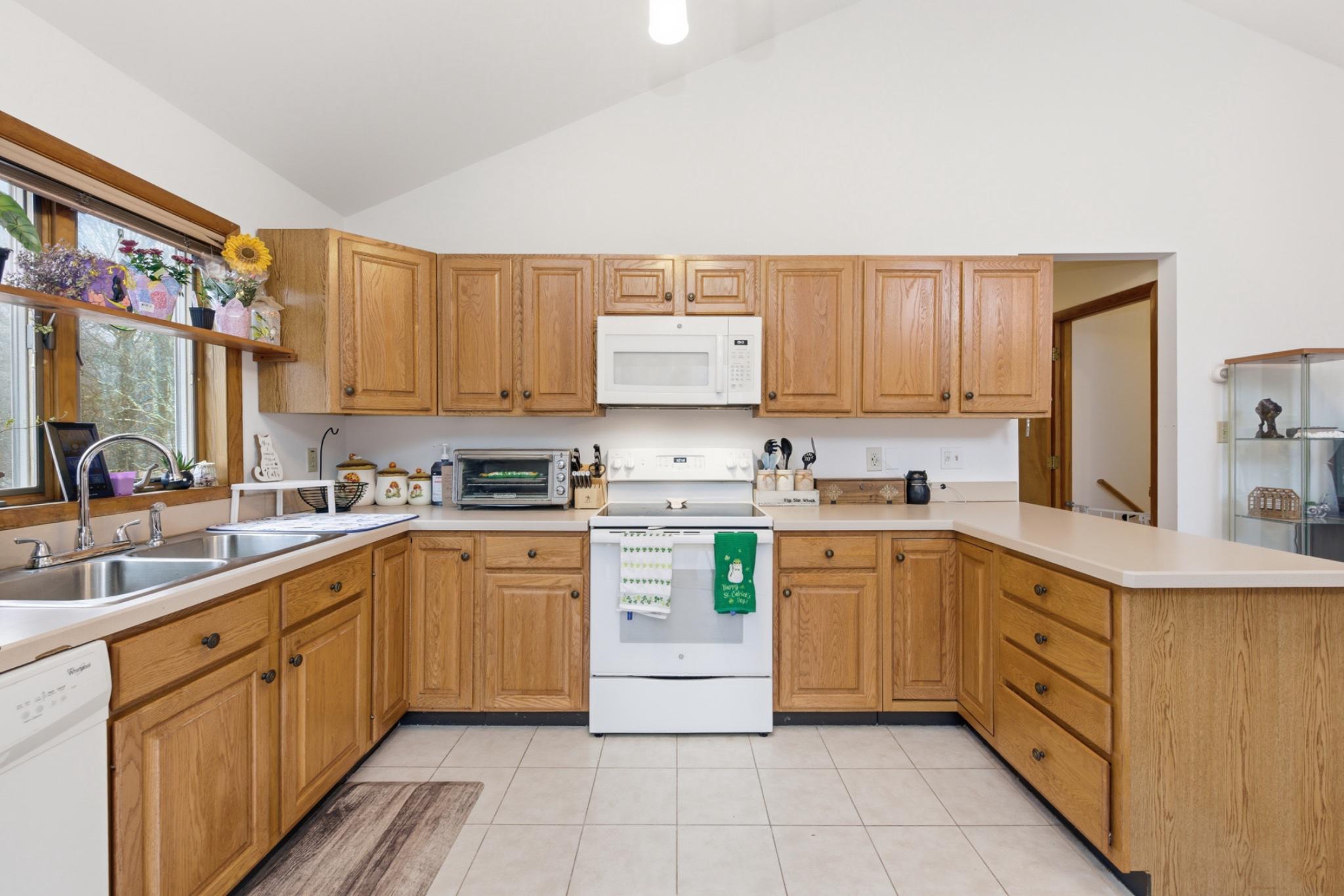 TOWAMENSING TRAILS - Residential