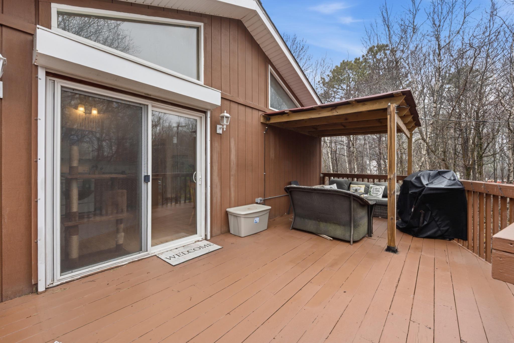 TOWAMENSING TRAILS - Residential