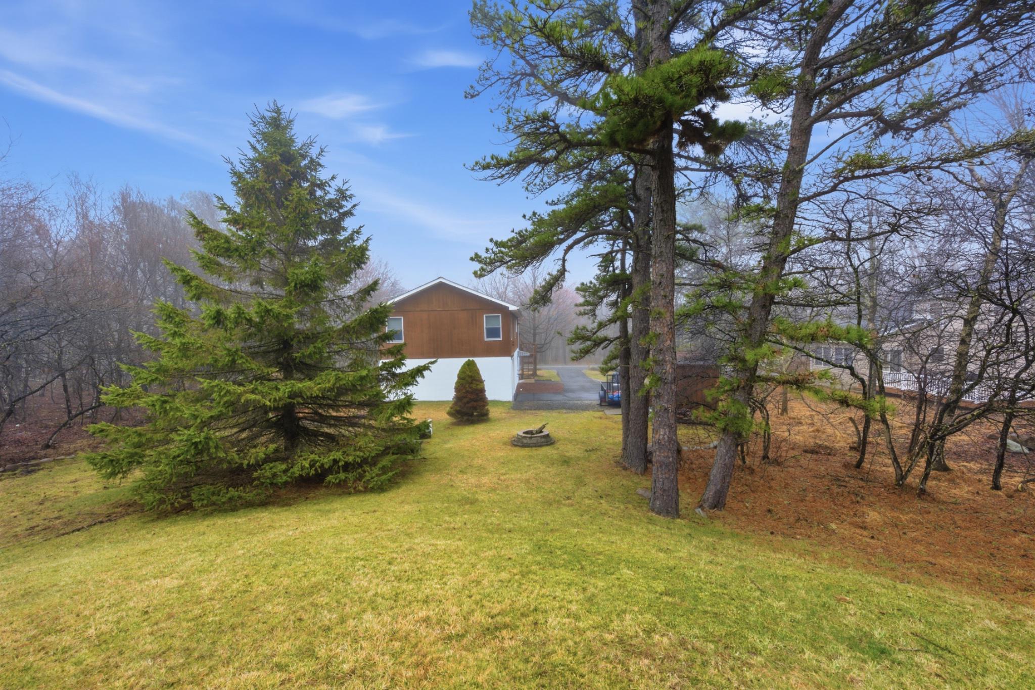 TOWAMENSING TRAILS - Residential