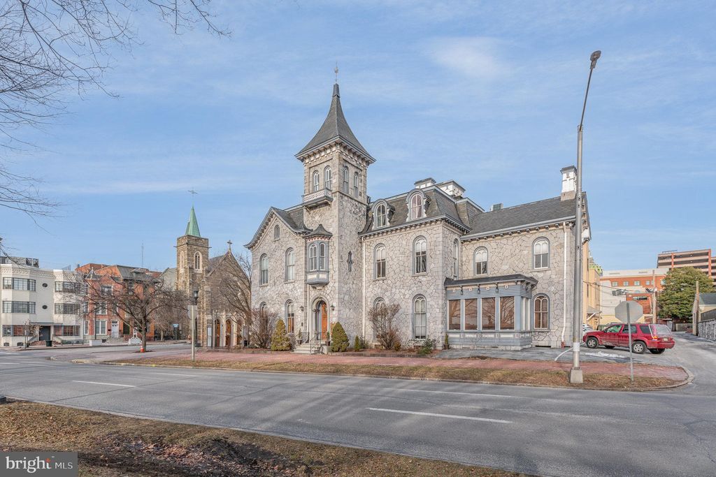 Photo of 407 N Front Street, HARRISBURG, PA 17101 (MLS # PADA2041976)