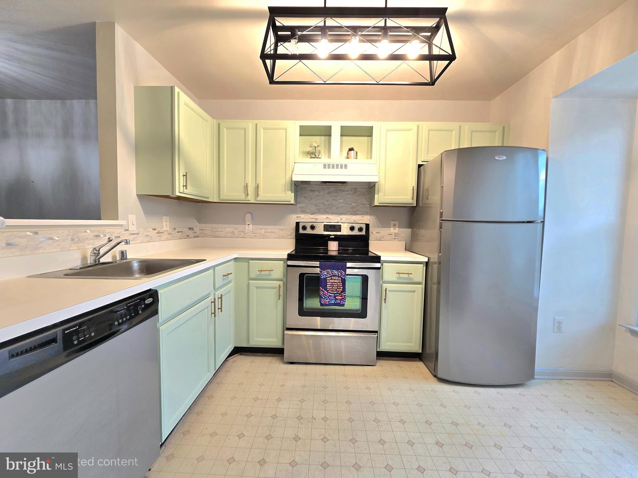 VILLAGES OF MARLBOROUGH - Residential Lease