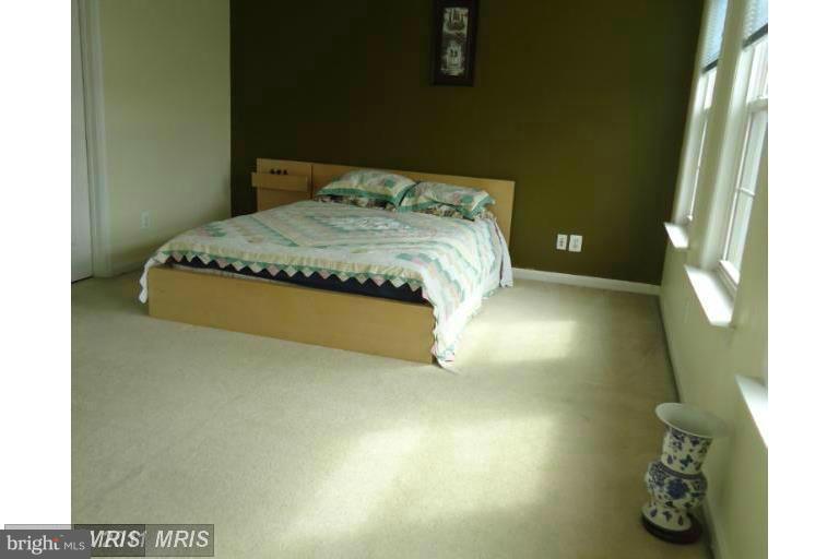 LOUDOUN PARKWAY CENTER - Residential Lease