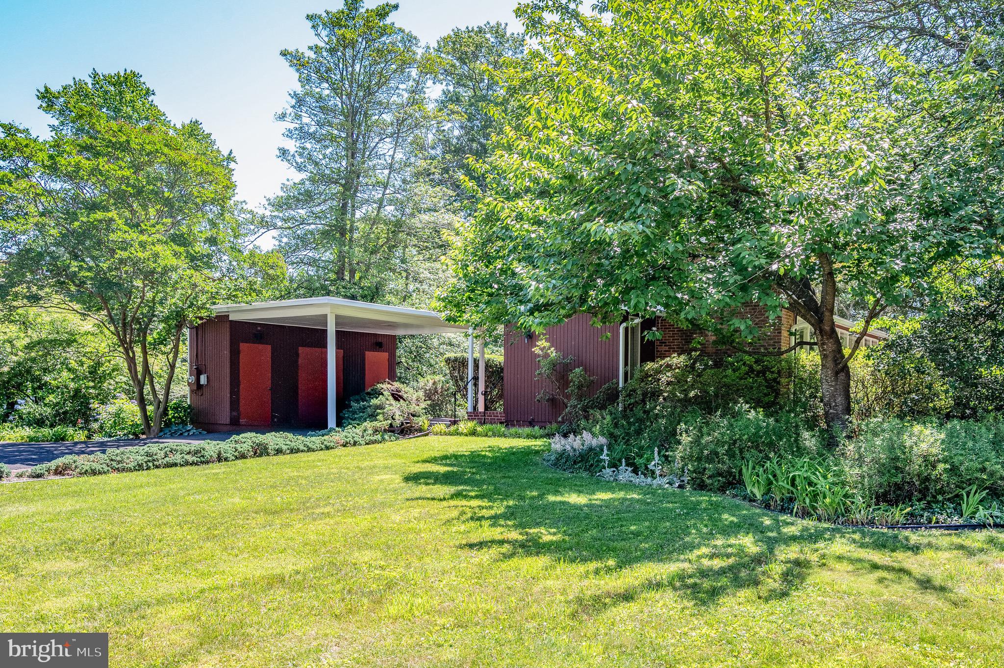 7407 RECARD LANE