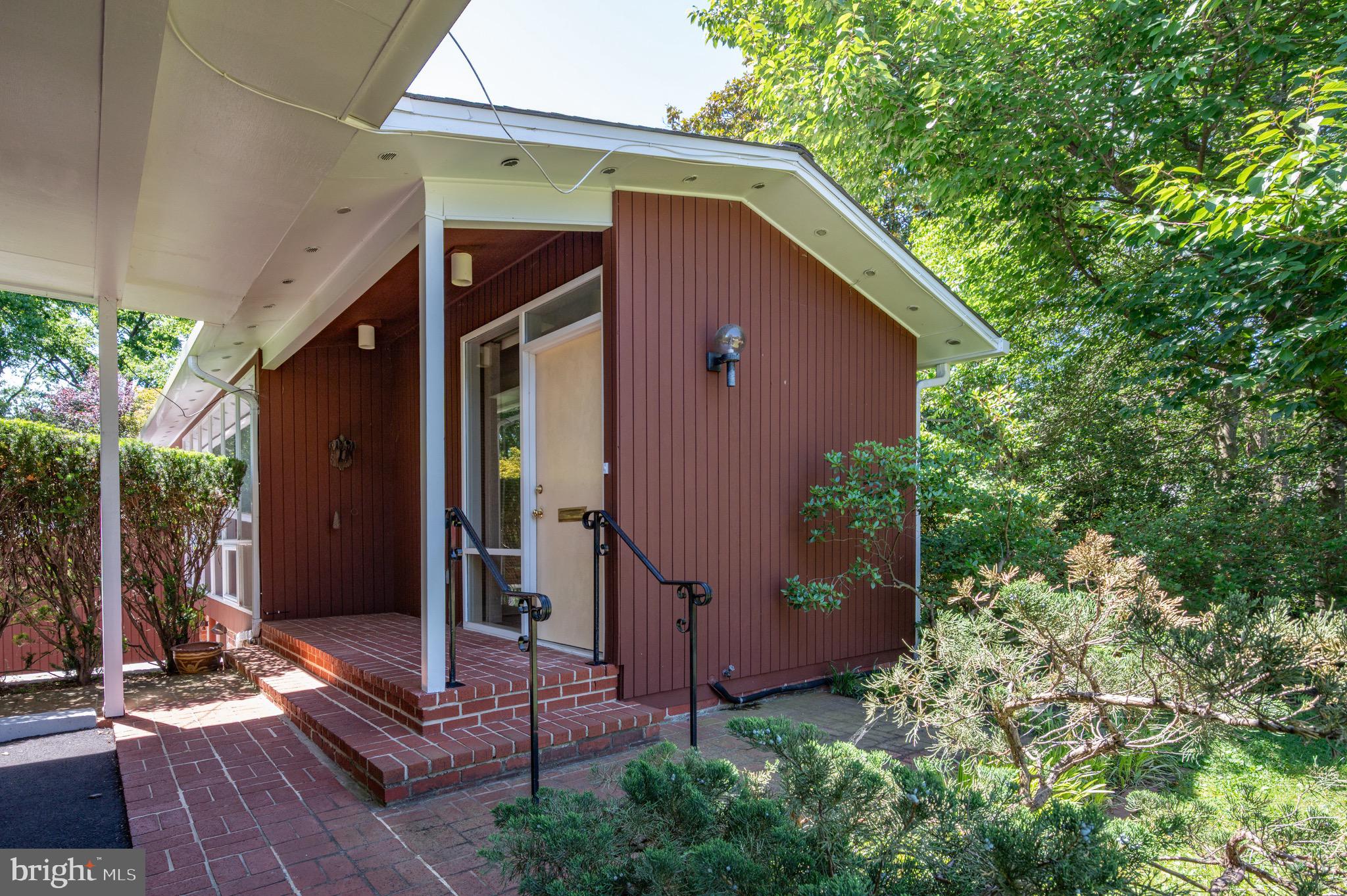 7407 RECARD LANE
