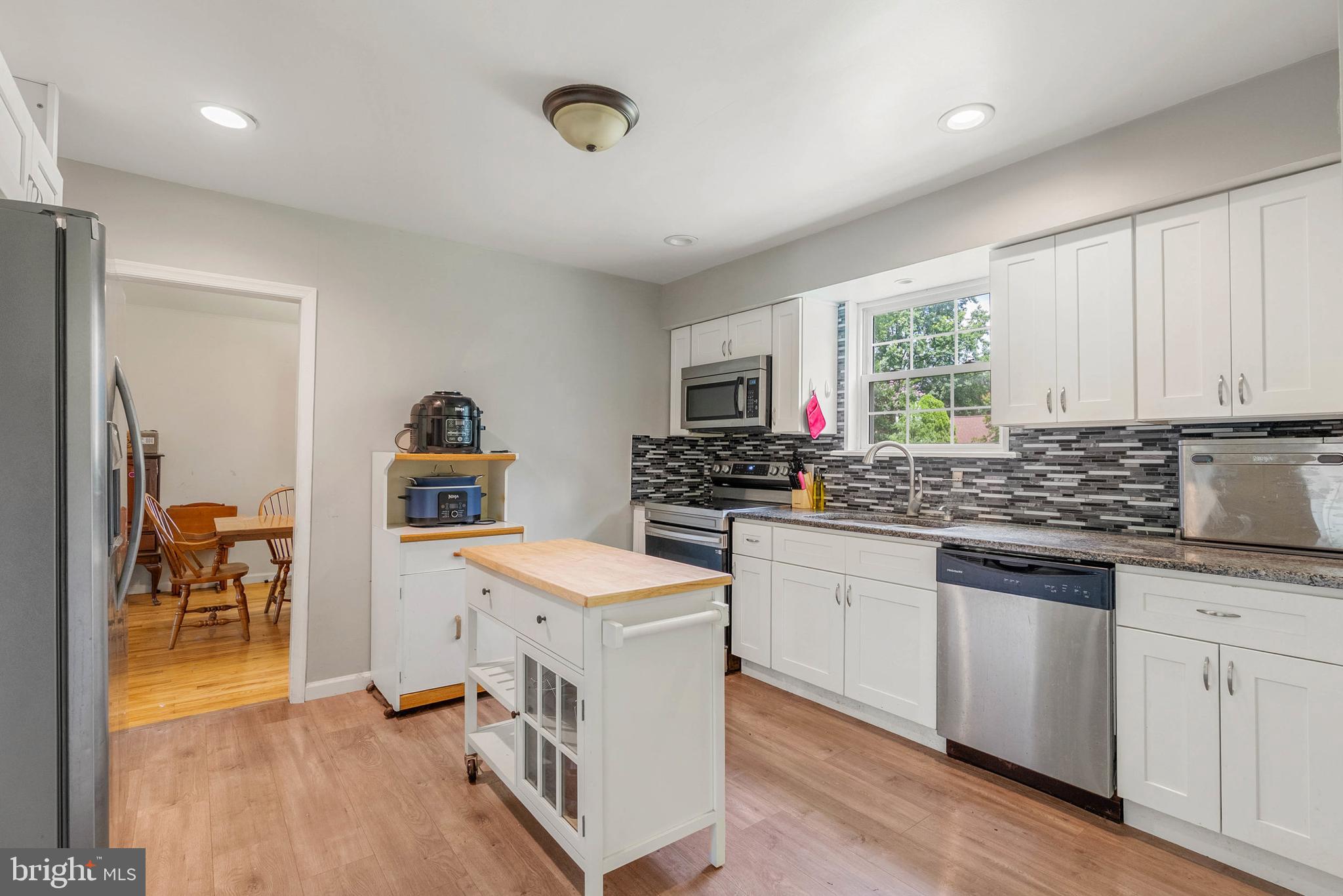 PLYMOUTH VALLEY - Residential