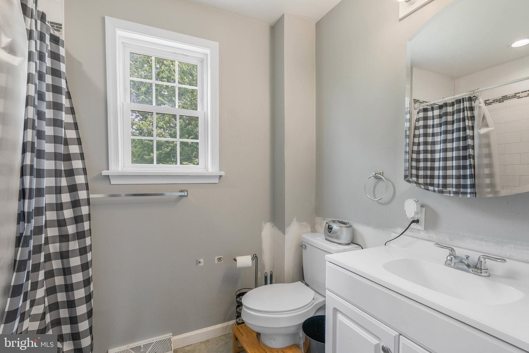 PLYMOUTH VALLEY - Residential