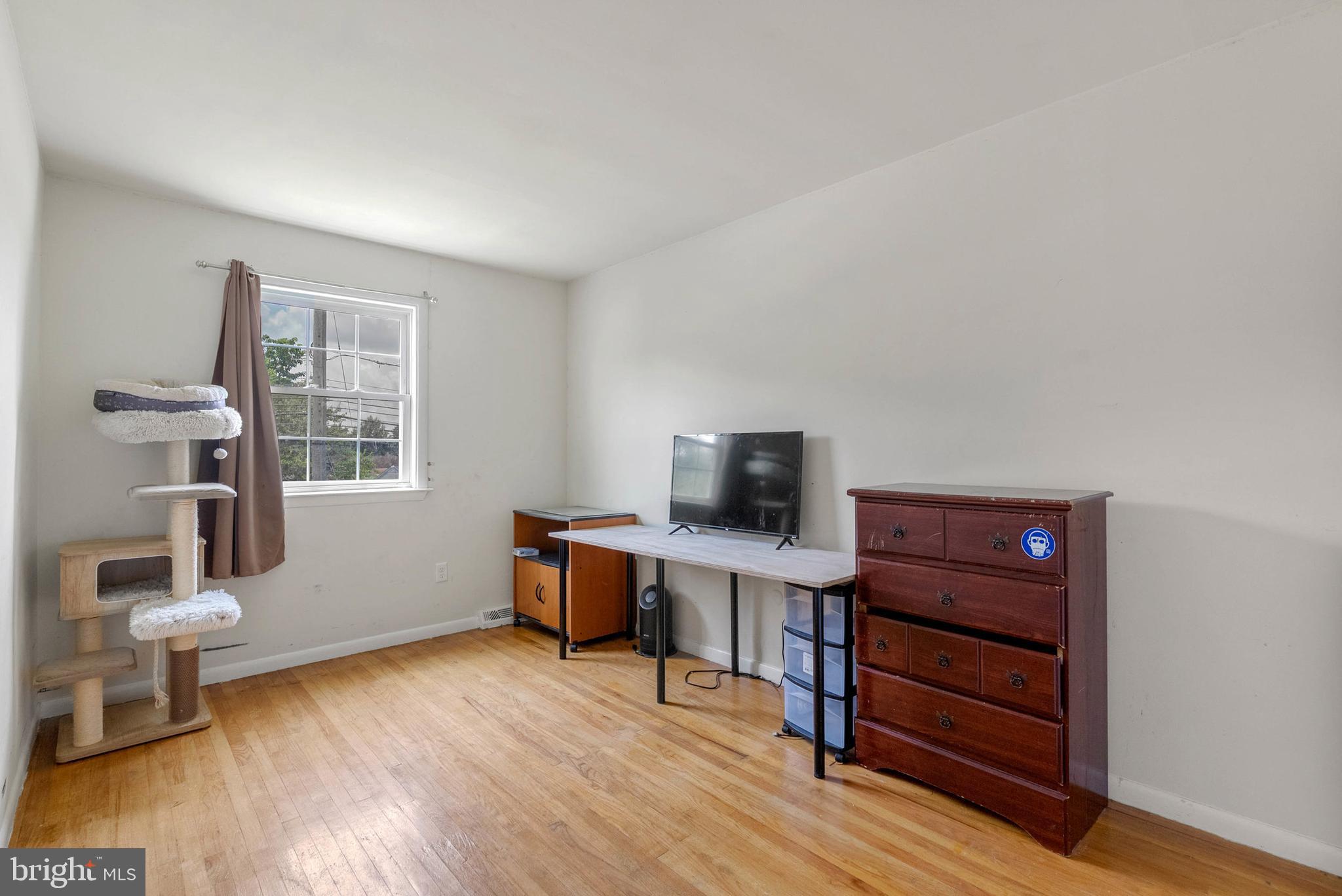 PLYMOUTH VALLEY - Residential