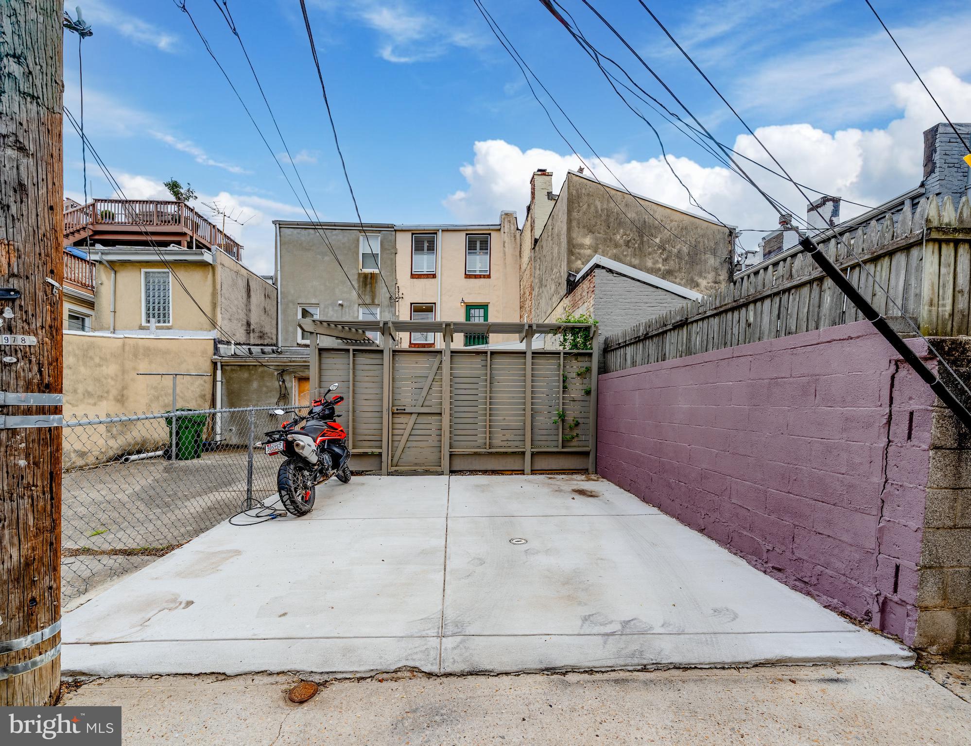 BUTCHERS HILL - Residential