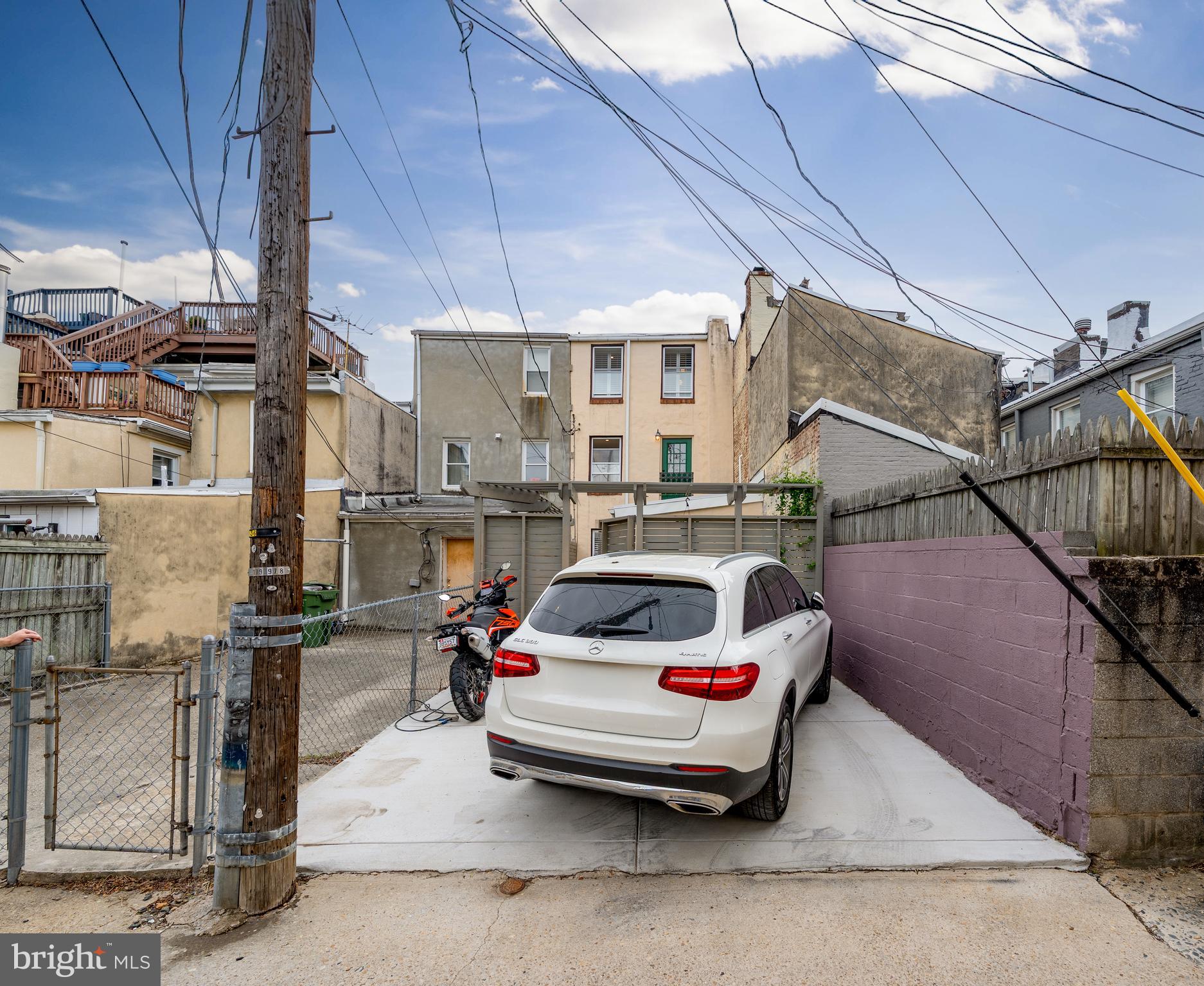 BUTCHERS HILL - Residential