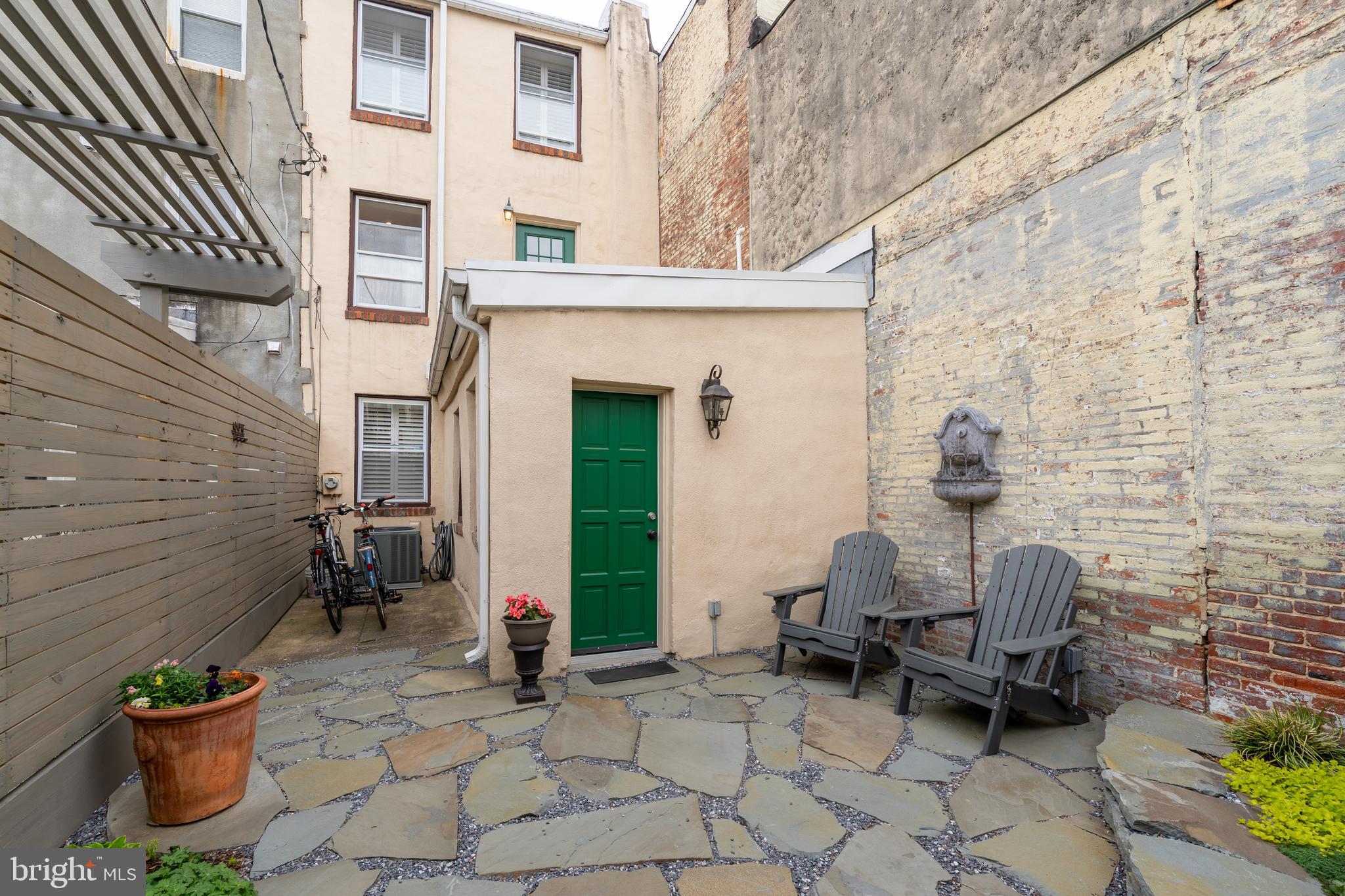 BUTCHERS HILL - Residential