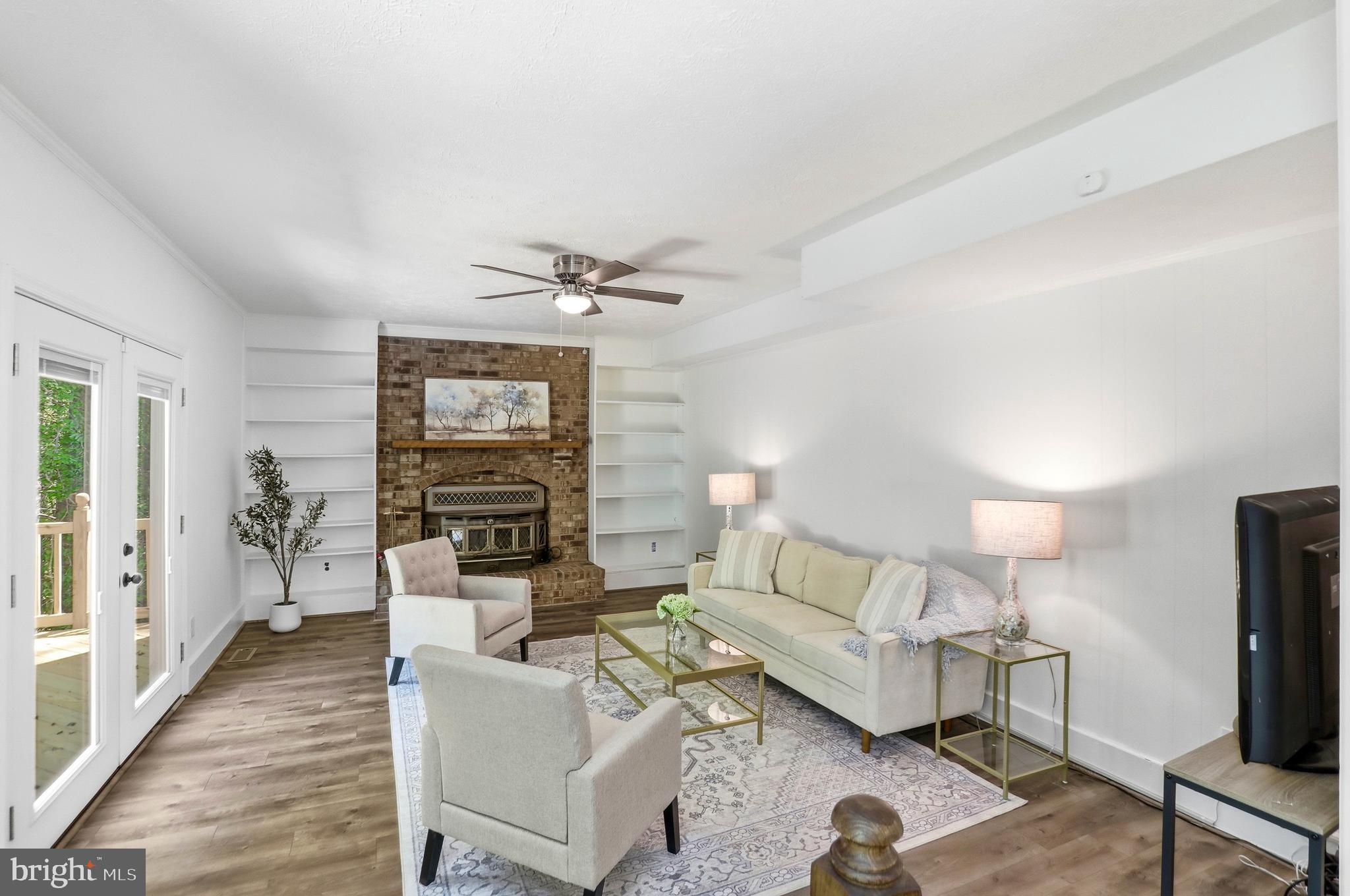 FERNBROOK - Residential