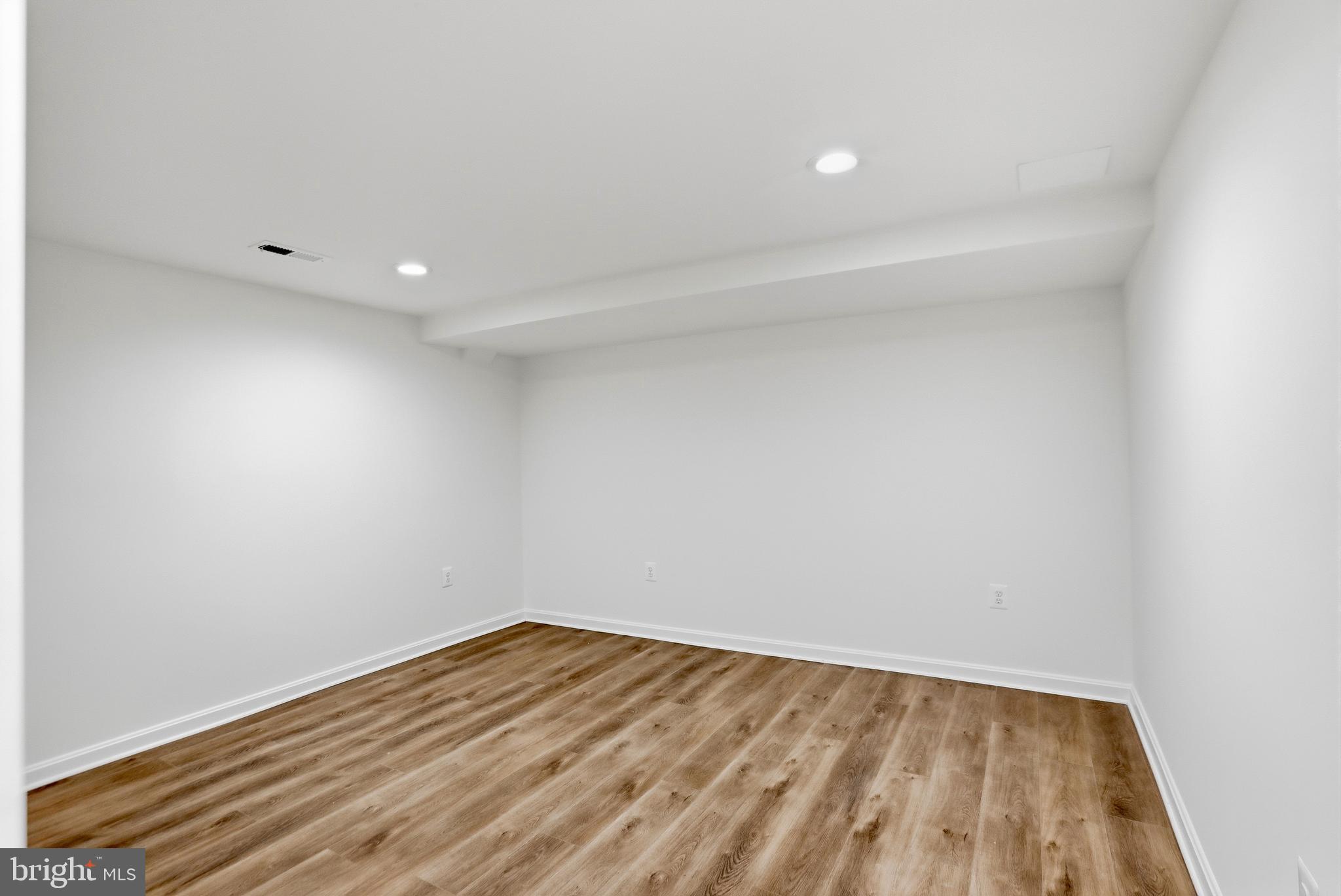FERNBROOK - Residential