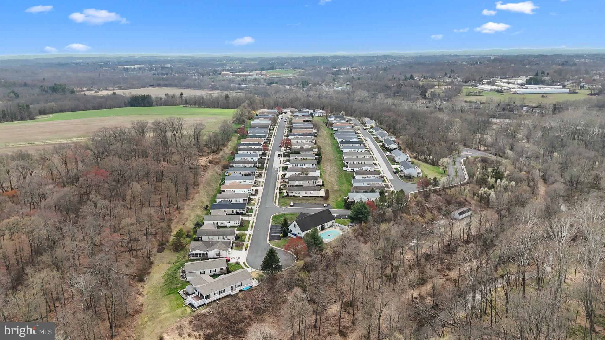 CREEKWOOD VILLAGE - Residential