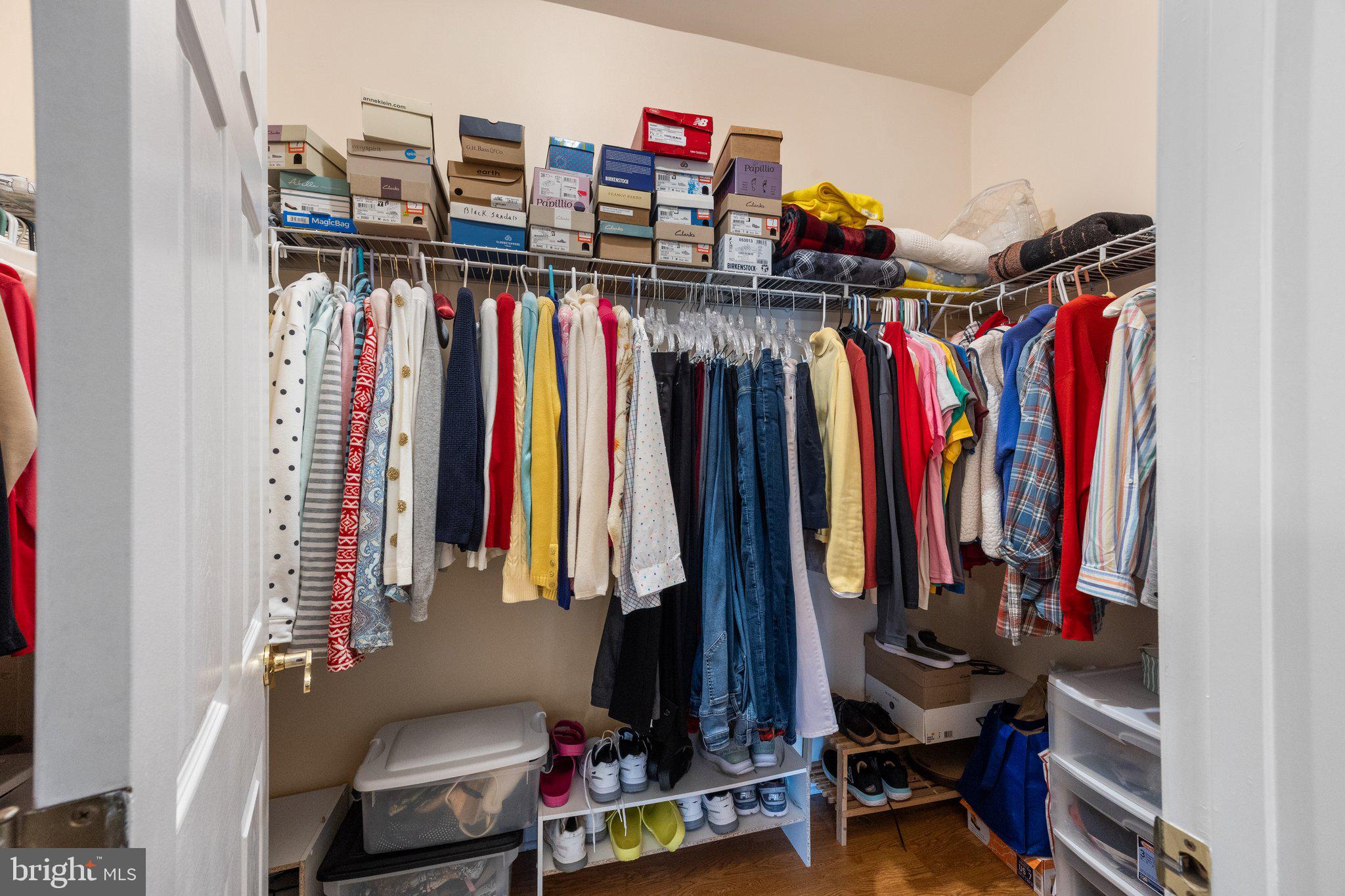 CREEKWOOD VILLAGE - Residential