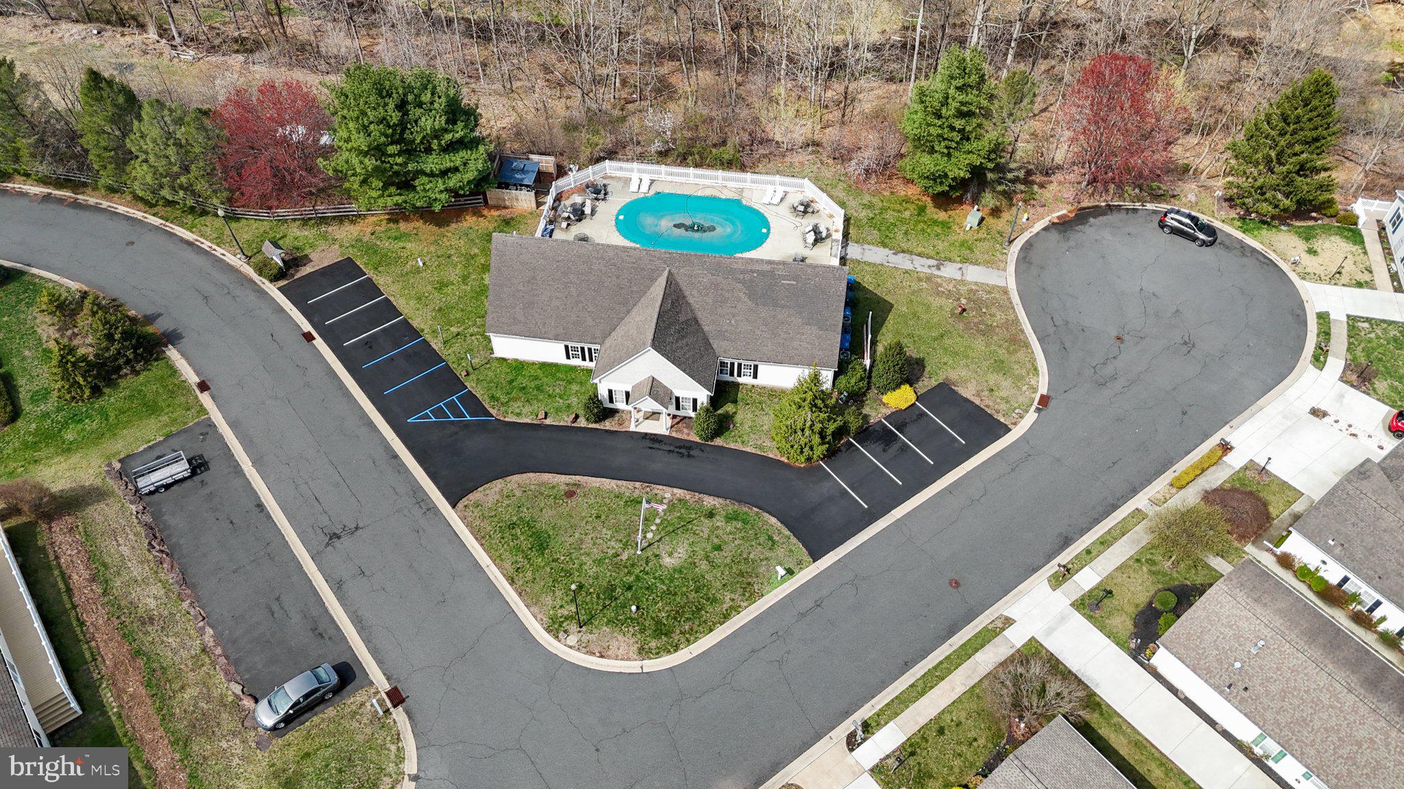 CREEKWOOD VILLAGE - Residential