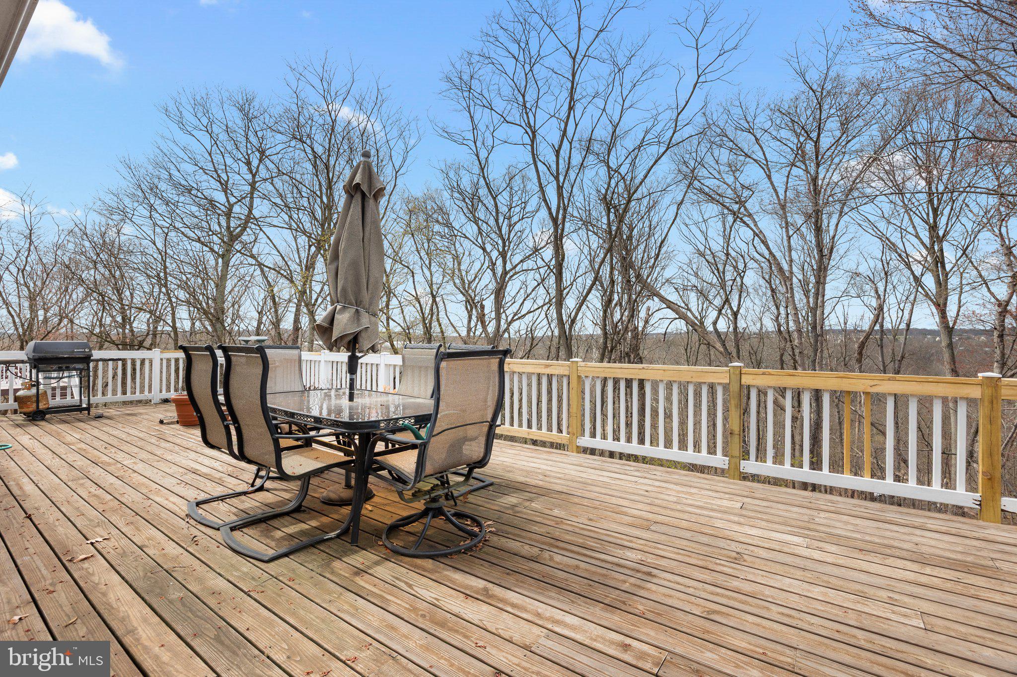 CREEKWOOD VILLAGE - Residential