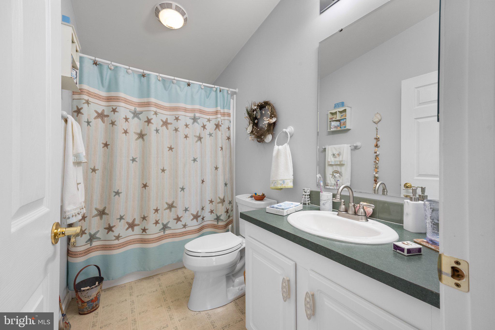 CREEKWOOD VILLAGE - Residential