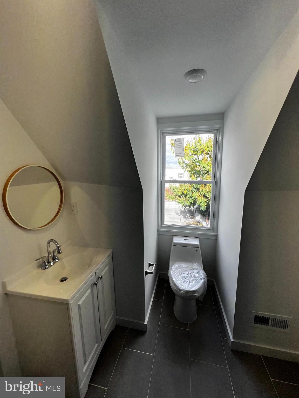 FRANKFORD - Residential Lease