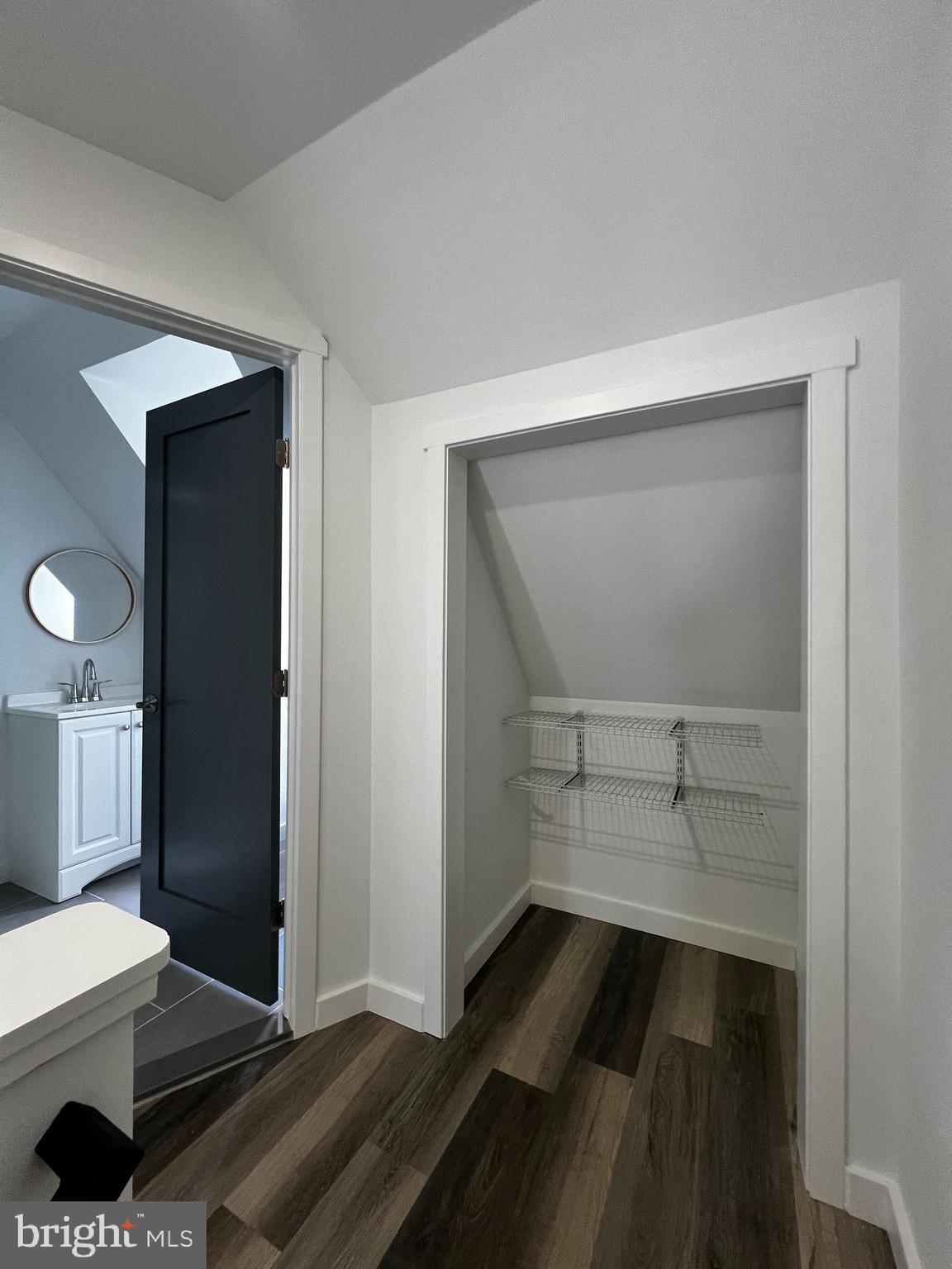 FRANKFORD - Residential Lease