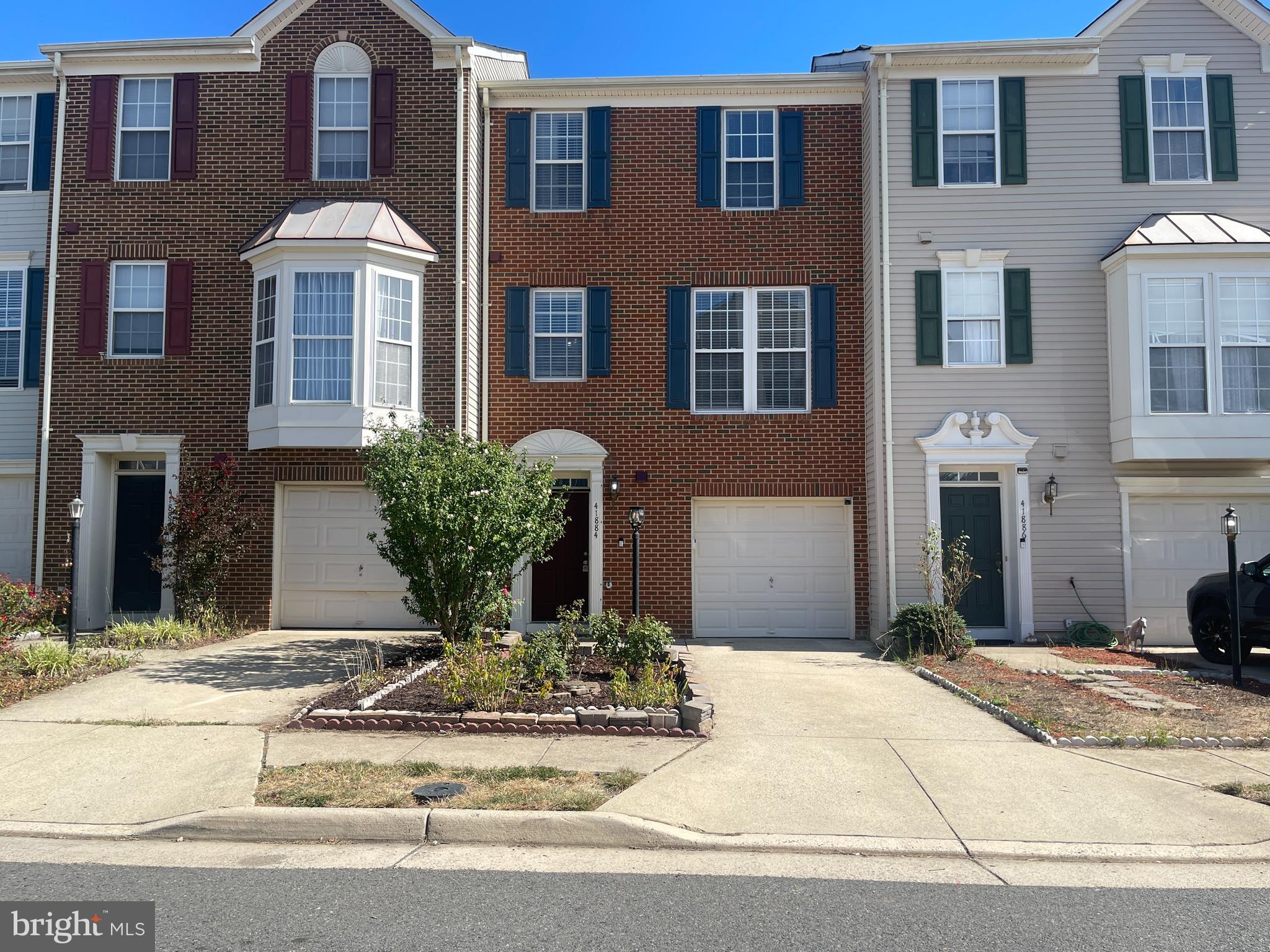 41884 RESTFUL TERRACE