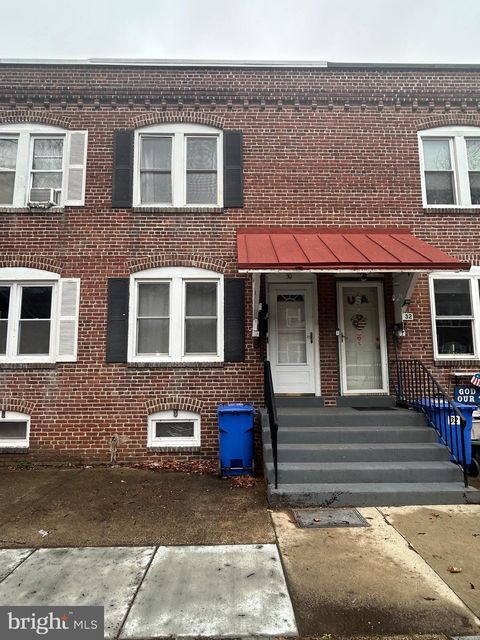 Townhouse For Sale - 30 Amboy Avenue<br/> ROEBLING, NJ 08554