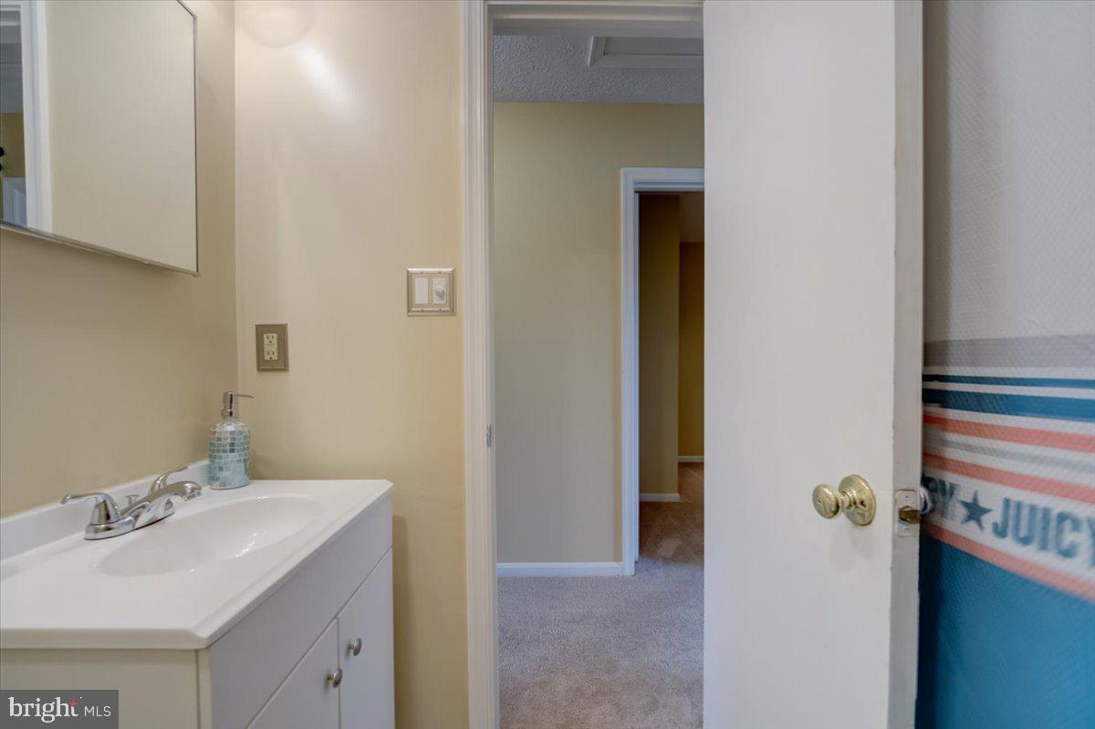 RIVERSIDE RUN - Residential