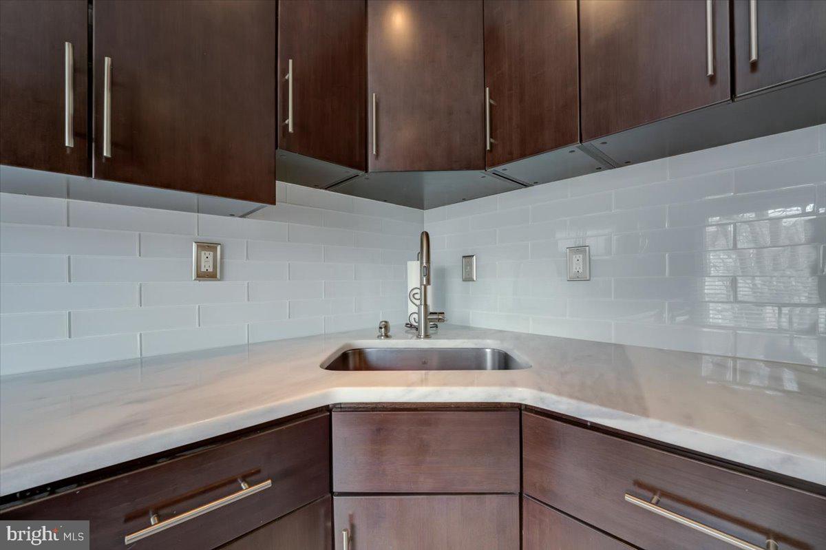 RIVERSIDE RUN - Residential