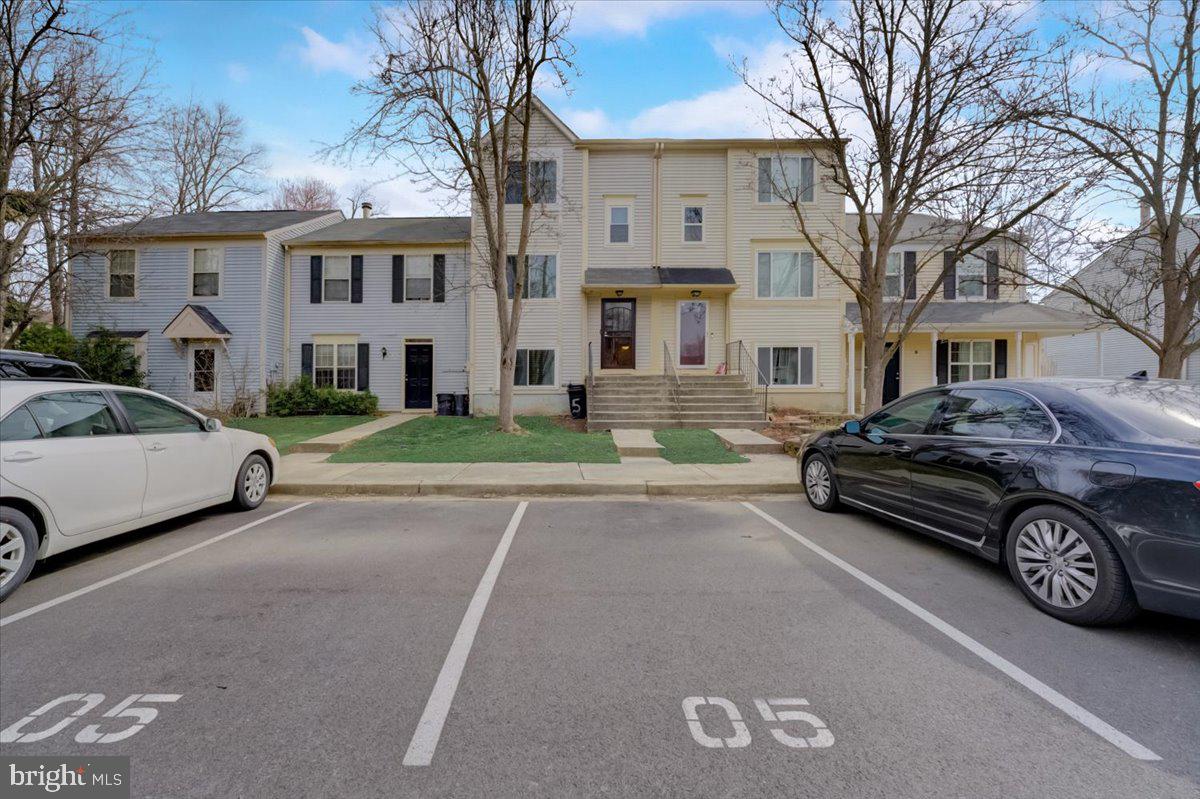 RIVERSIDE RUN - Residential