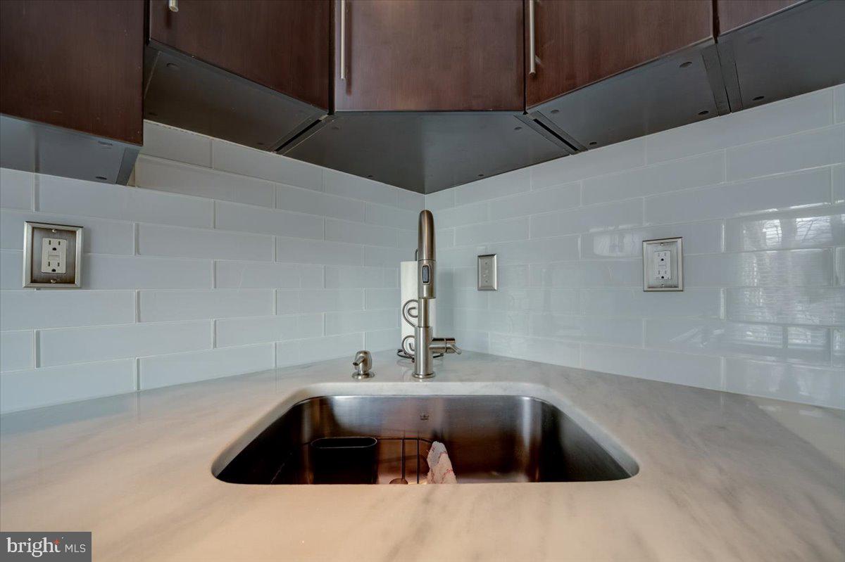 RIVERSIDE RUN - Residential