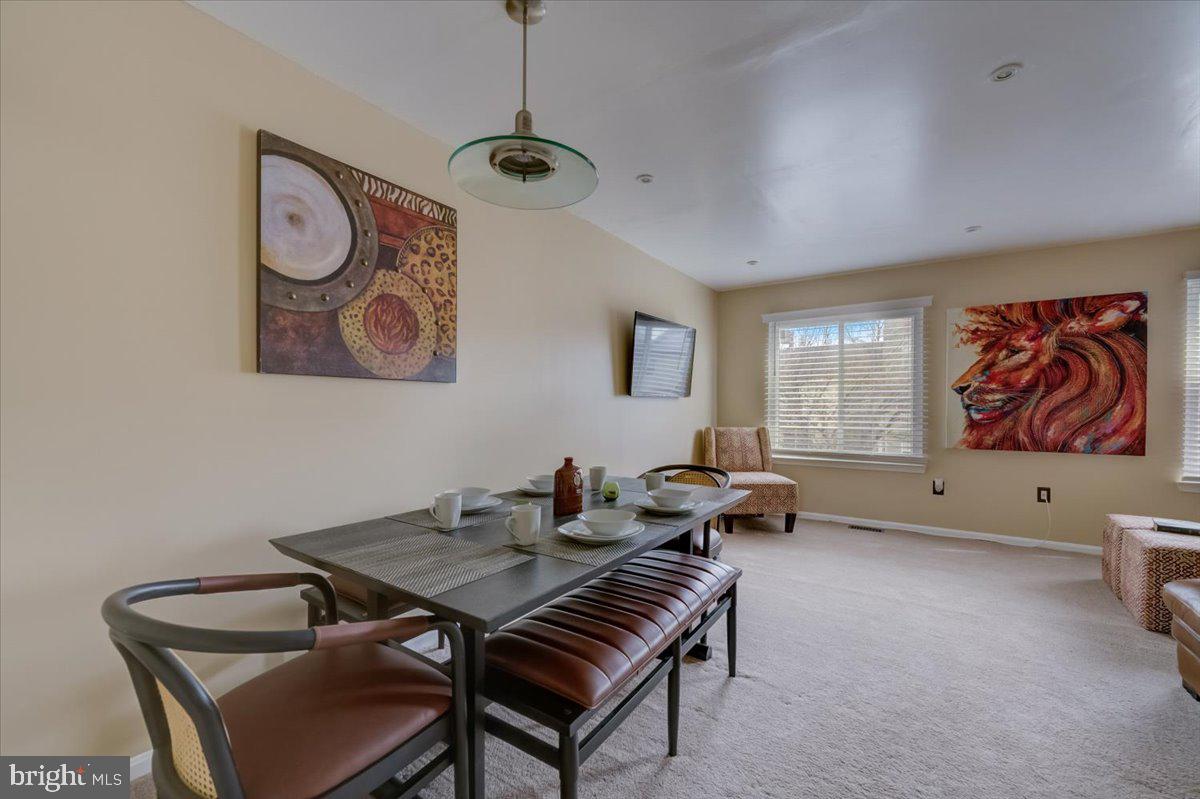 RIVERSIDE RUN - Residential