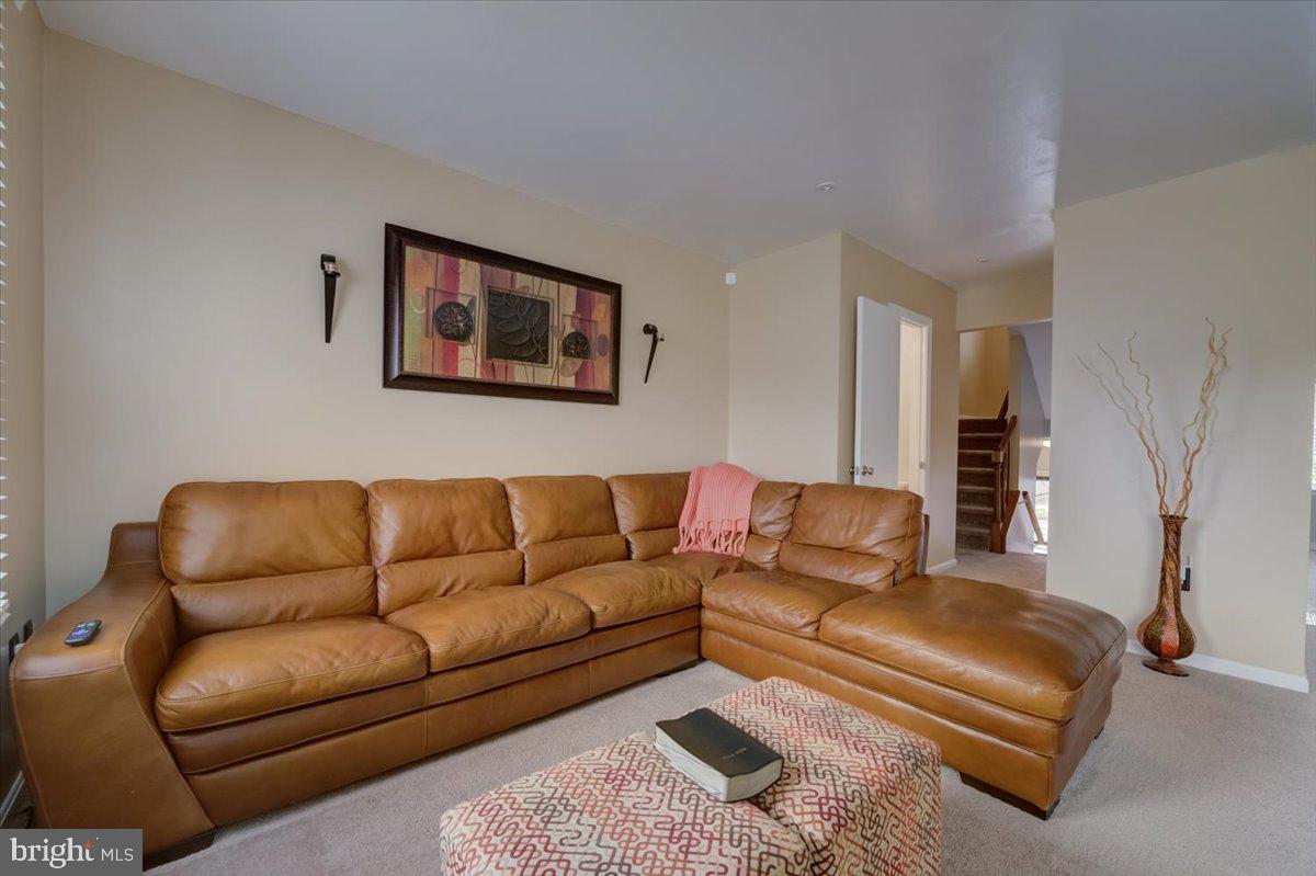 RIVERSIDE RUN - Residential