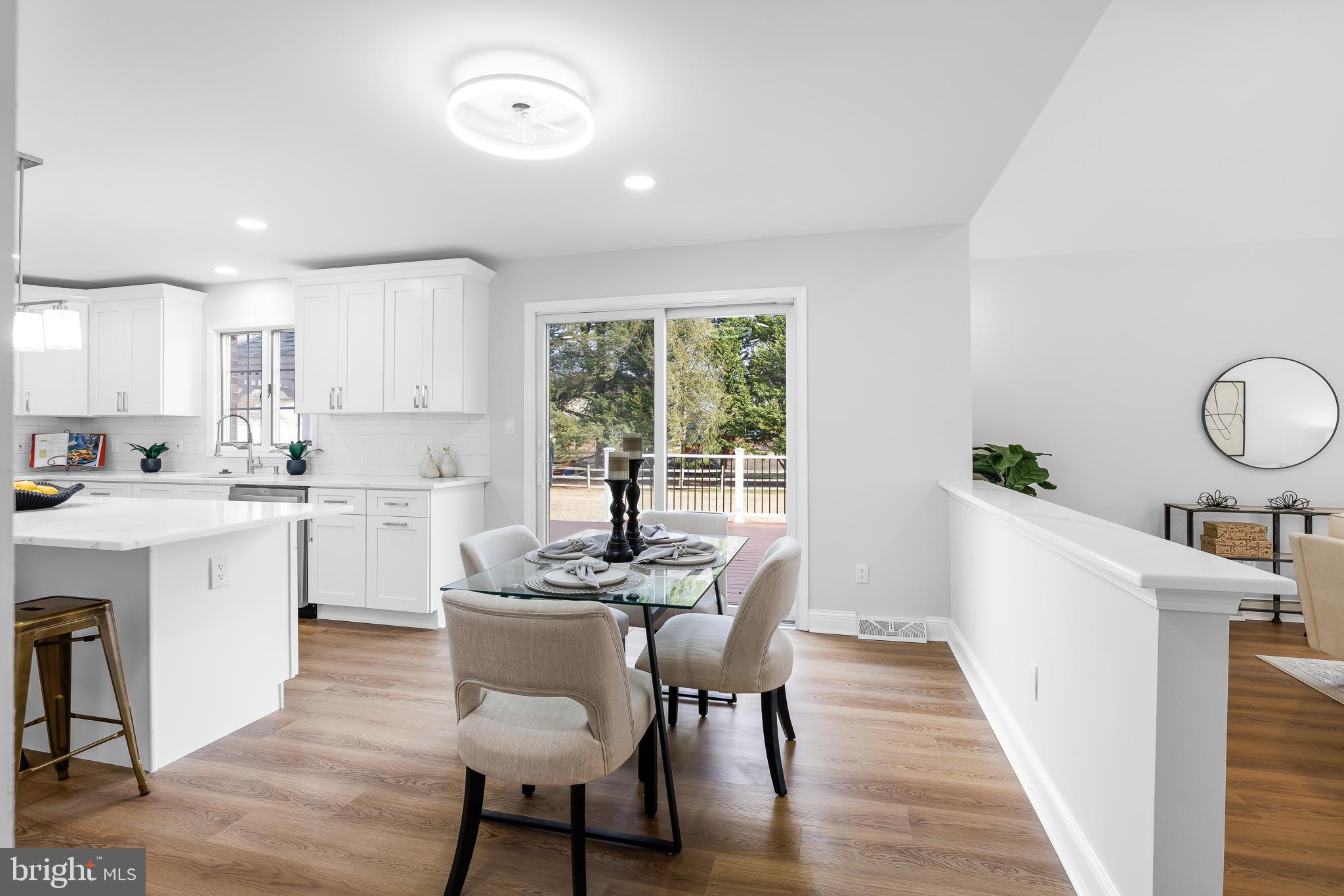 CARAVEL WOODS - Residential