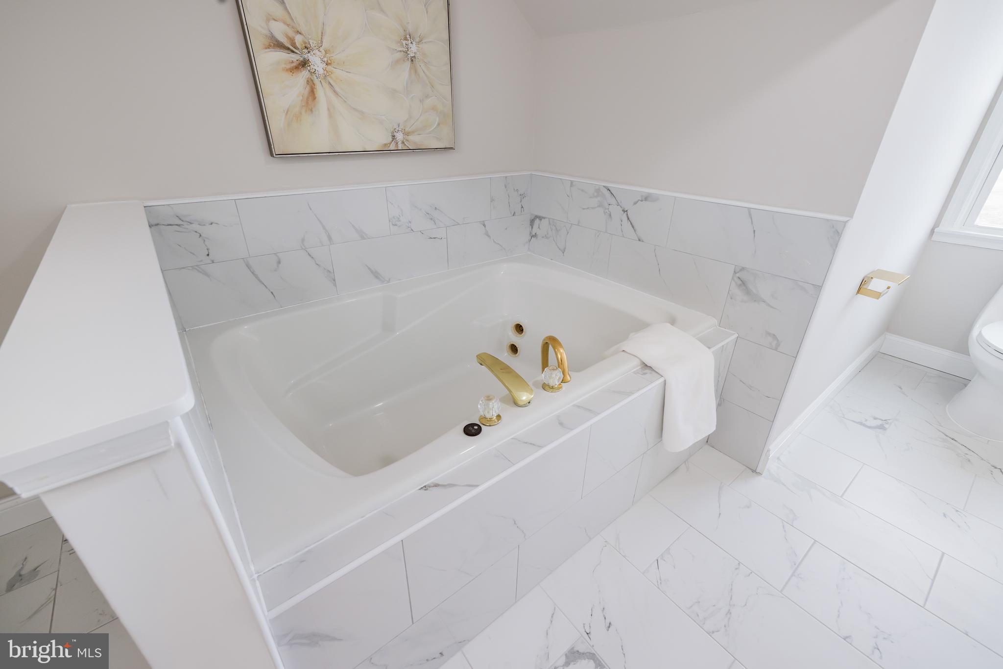 CARAVEL WOODS - Residential