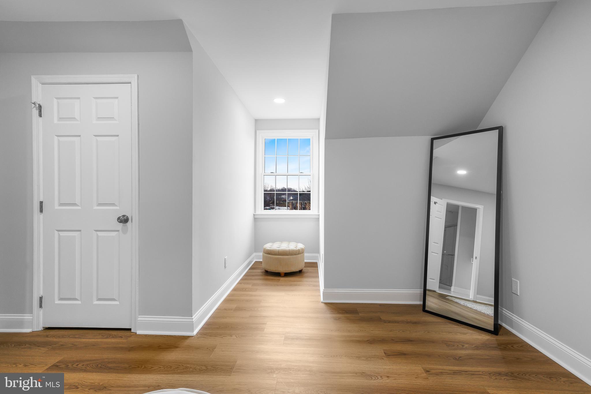 CARAVEL WOODS - Residential