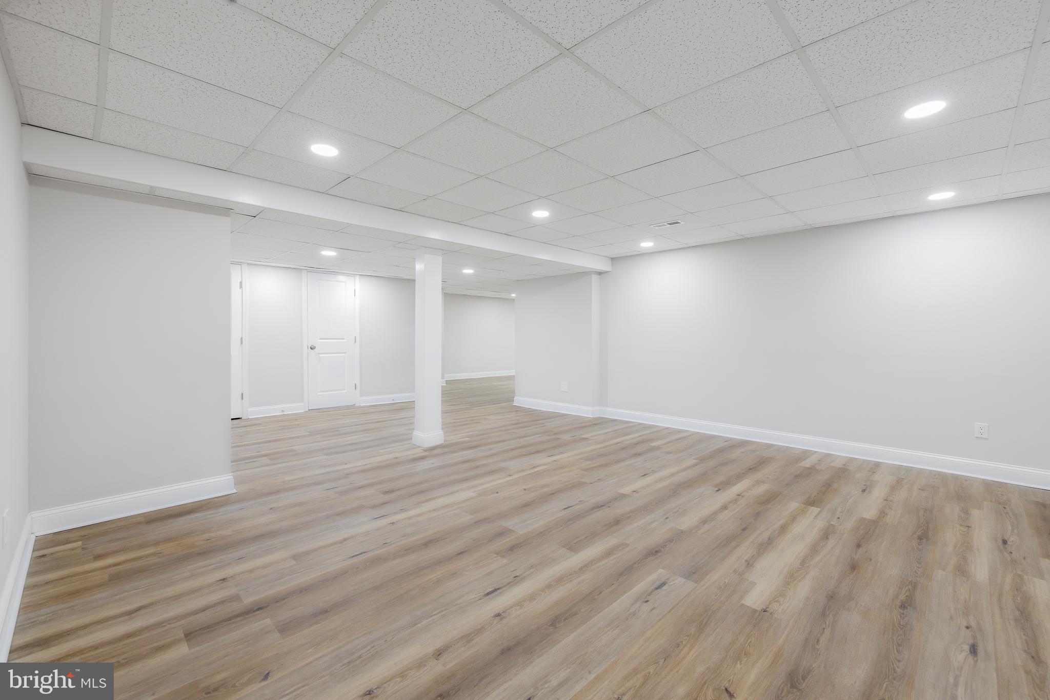 CARAVEL WOODS - Residential