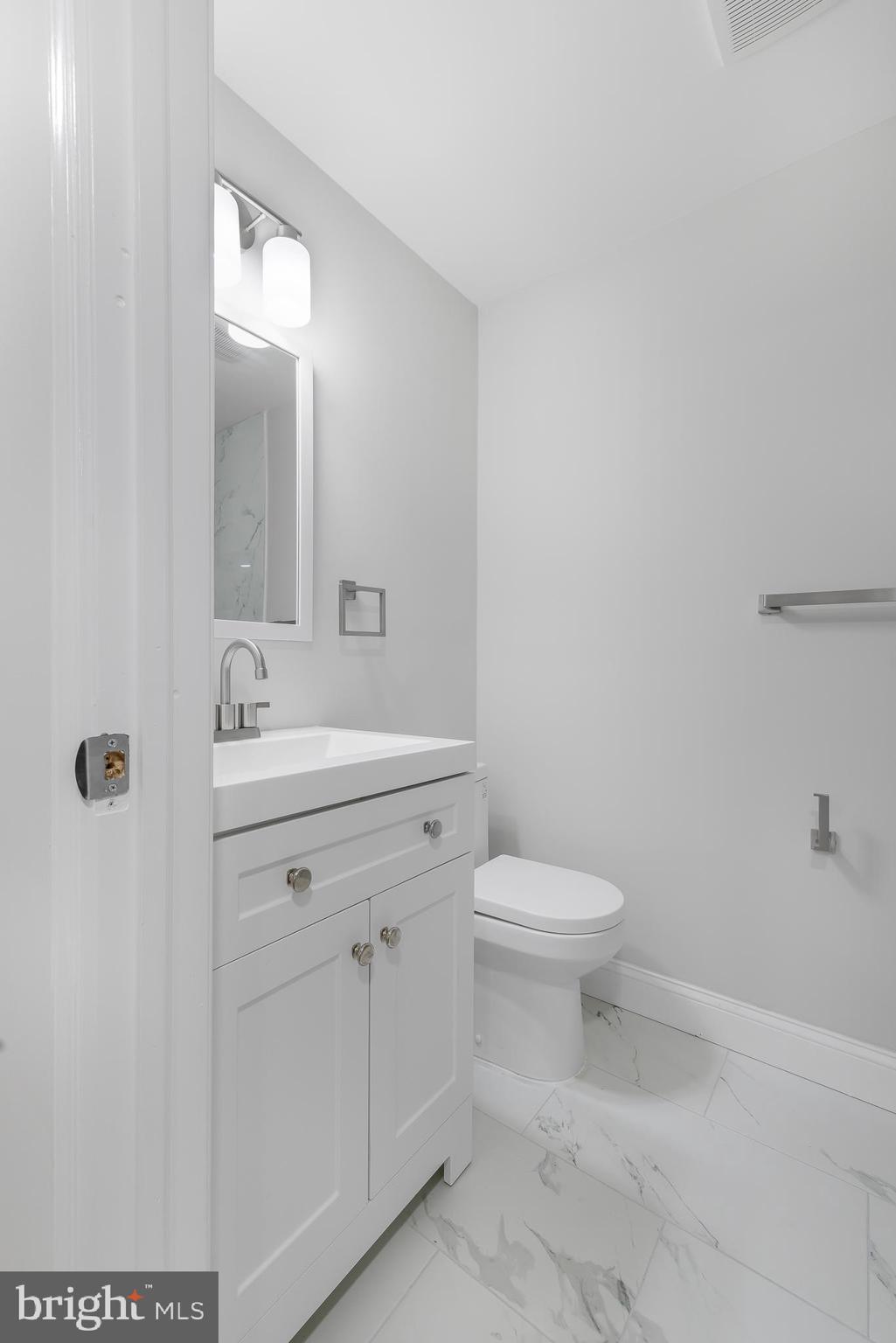 CARAVEL WOODS - Residential