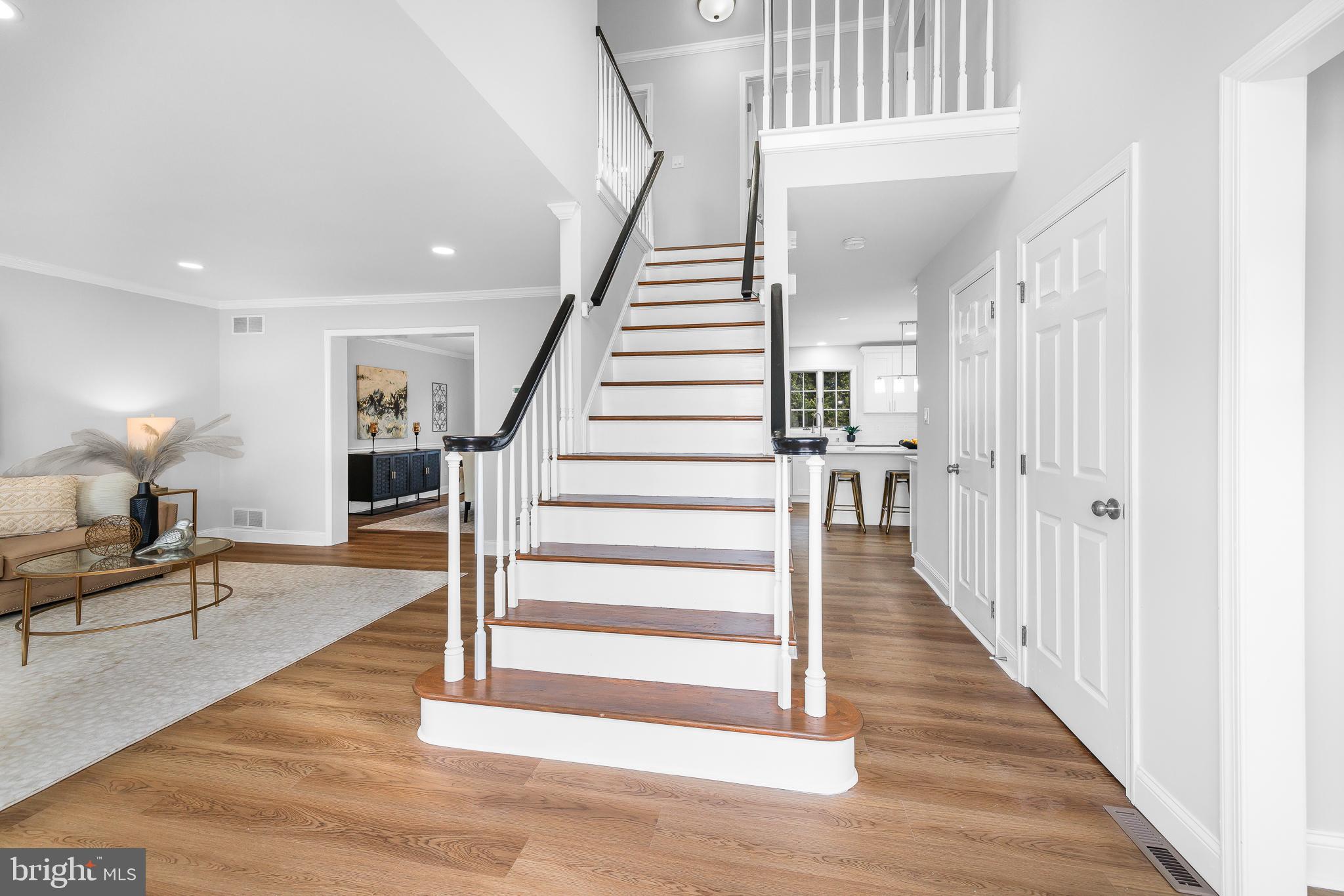 CARAVEL WOODS - Residential