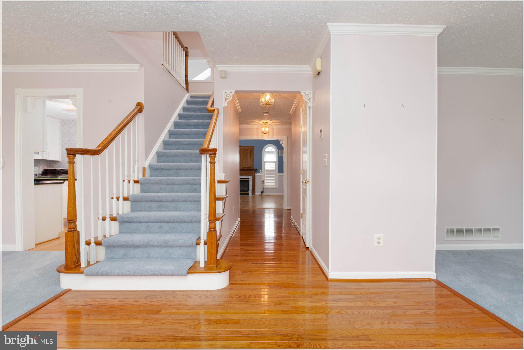 729 ROSECROFT COURT